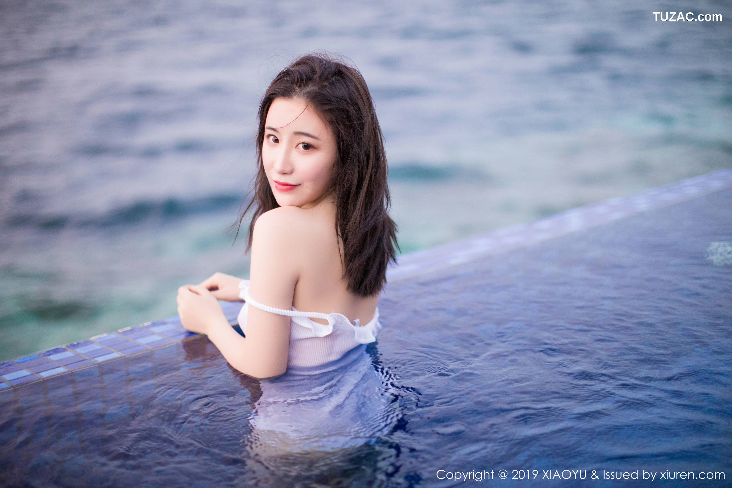 XiaoYu语画界-071-绯月樱-《别墅-大海-美女-风景无限-》-2019.05.16