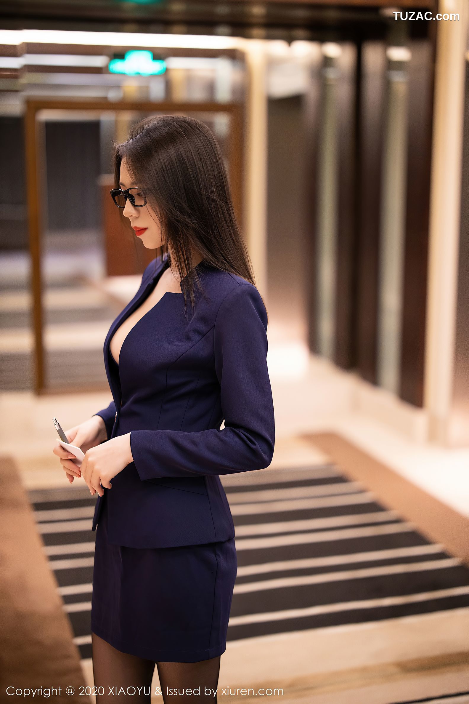 XiaoYu语画界-324-言沫-《黑色主题的眼镜OL制服系列》-2020.07.13