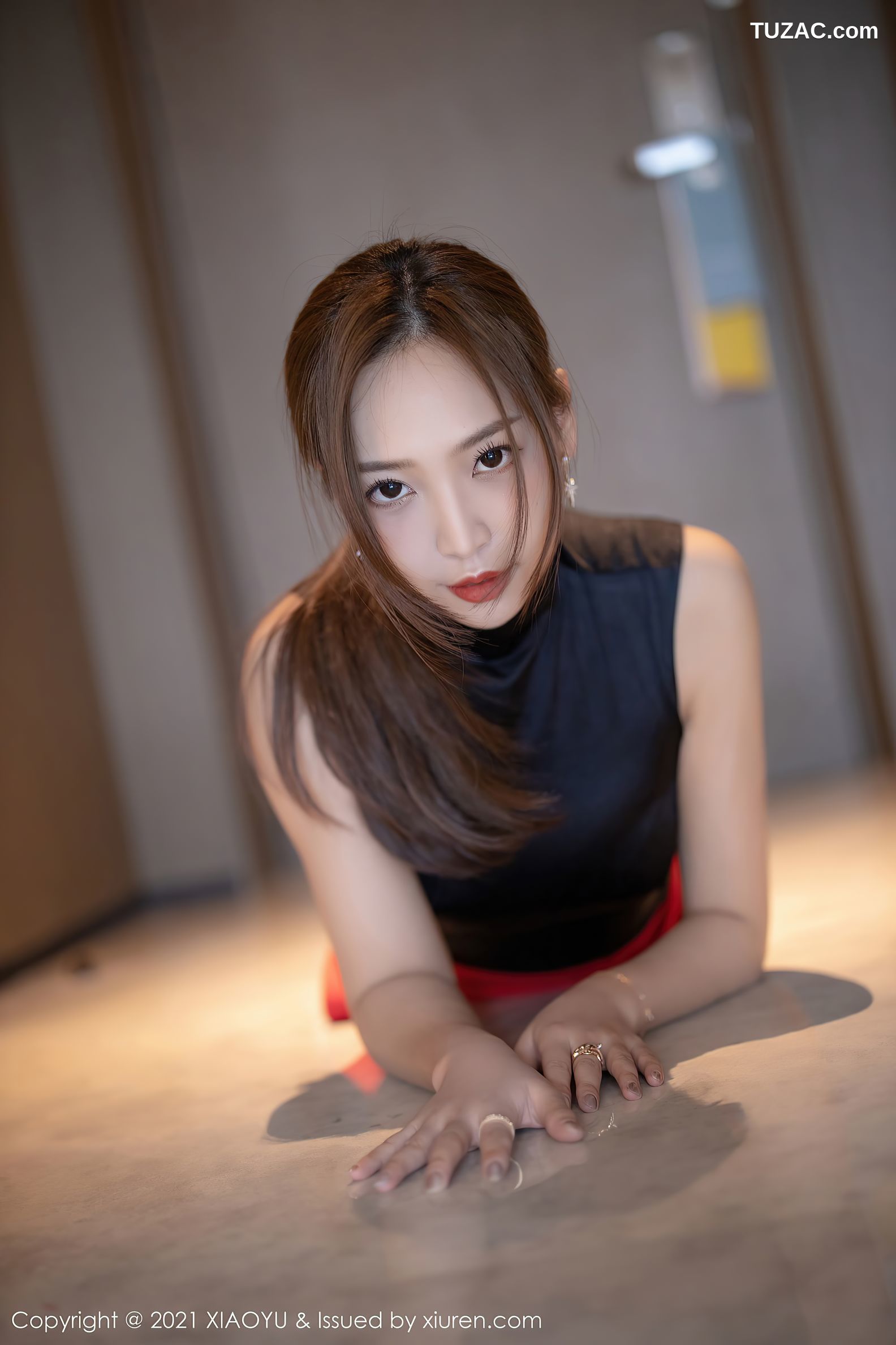 XiaoYu语画界-491-郑颖姗-经典都市ol制服黑丝-2021.03.18