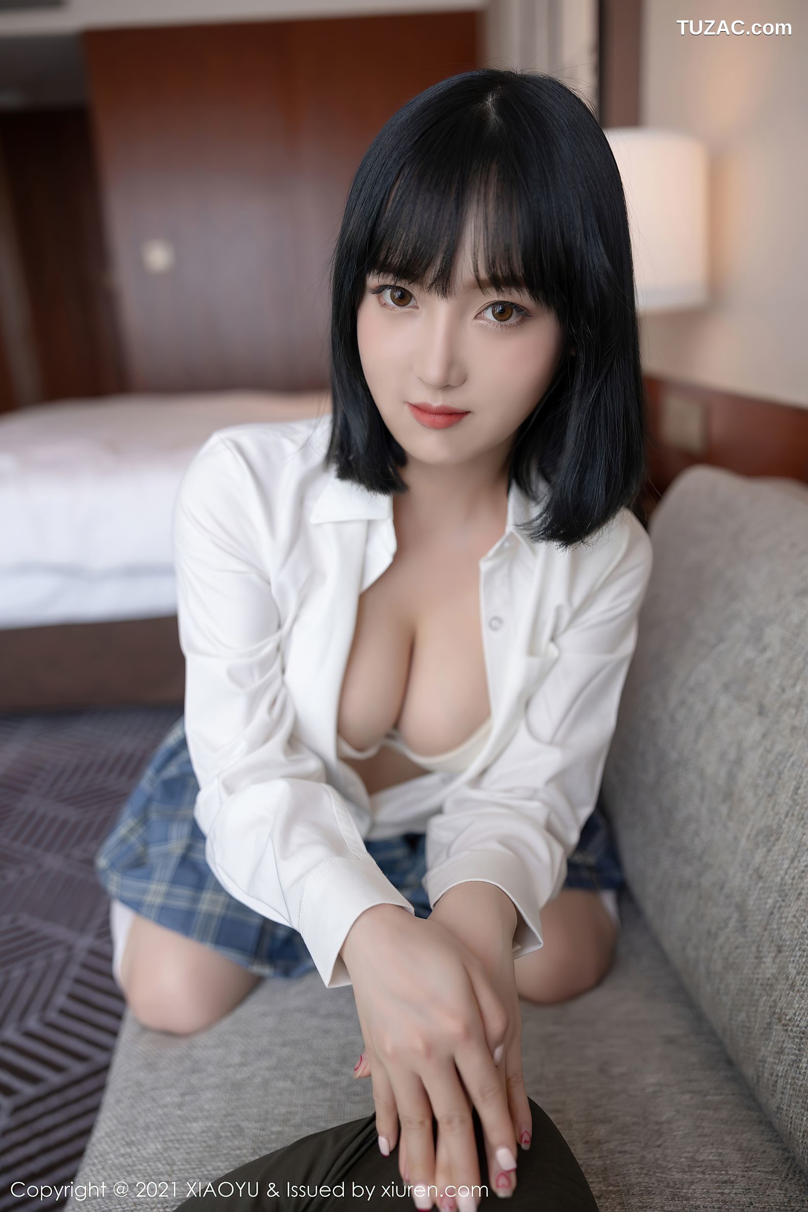 XiaoYu语画界-508-豆瓣酱-制服粉色内裤-2021.04.14