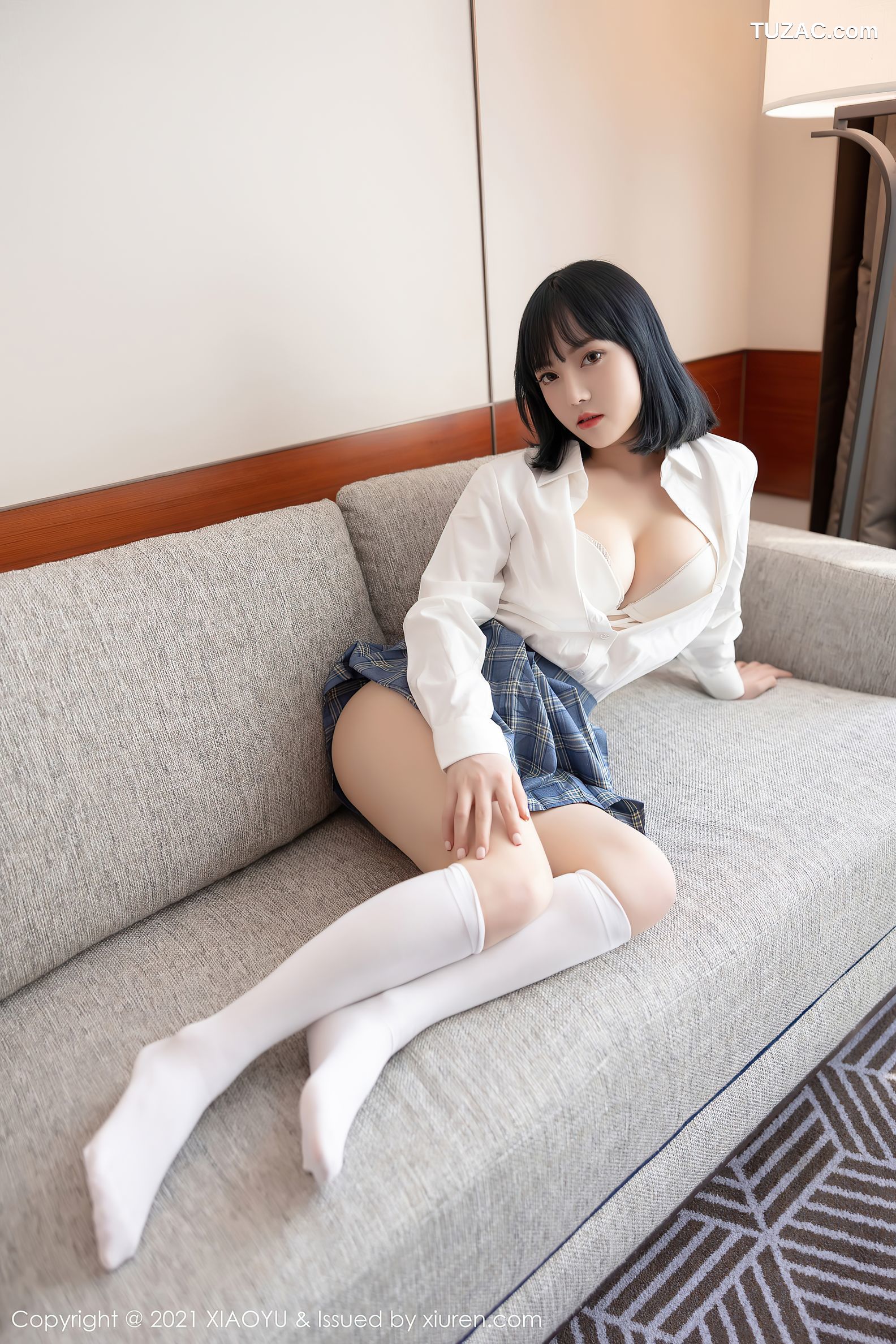 XiaoYu语画界-508-豆瓣酱-制服粉色内裤-2021.04.14