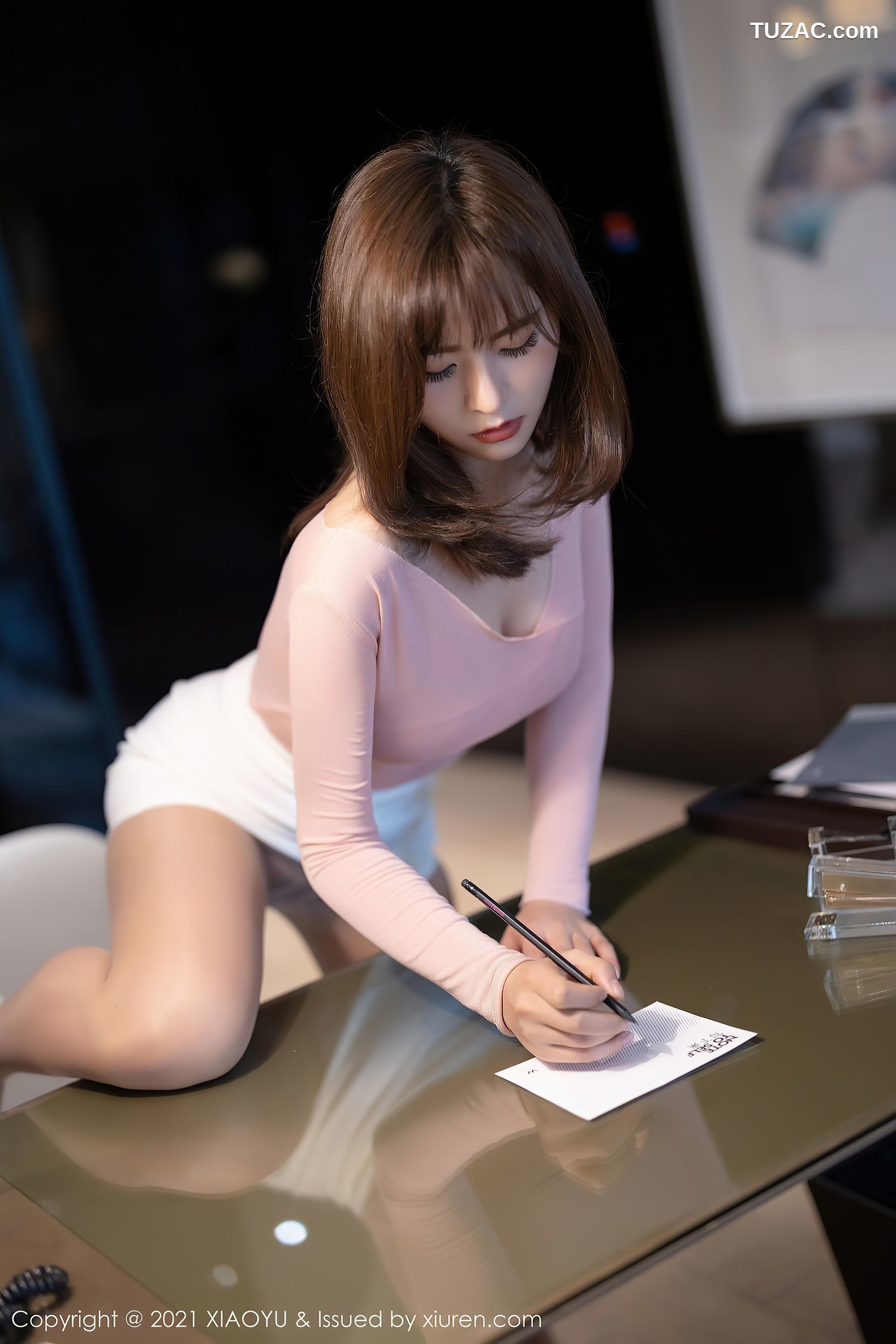 XiaoYu语画界-513-奈沐子-粉色低胸上衣肉丝-2021.04.22