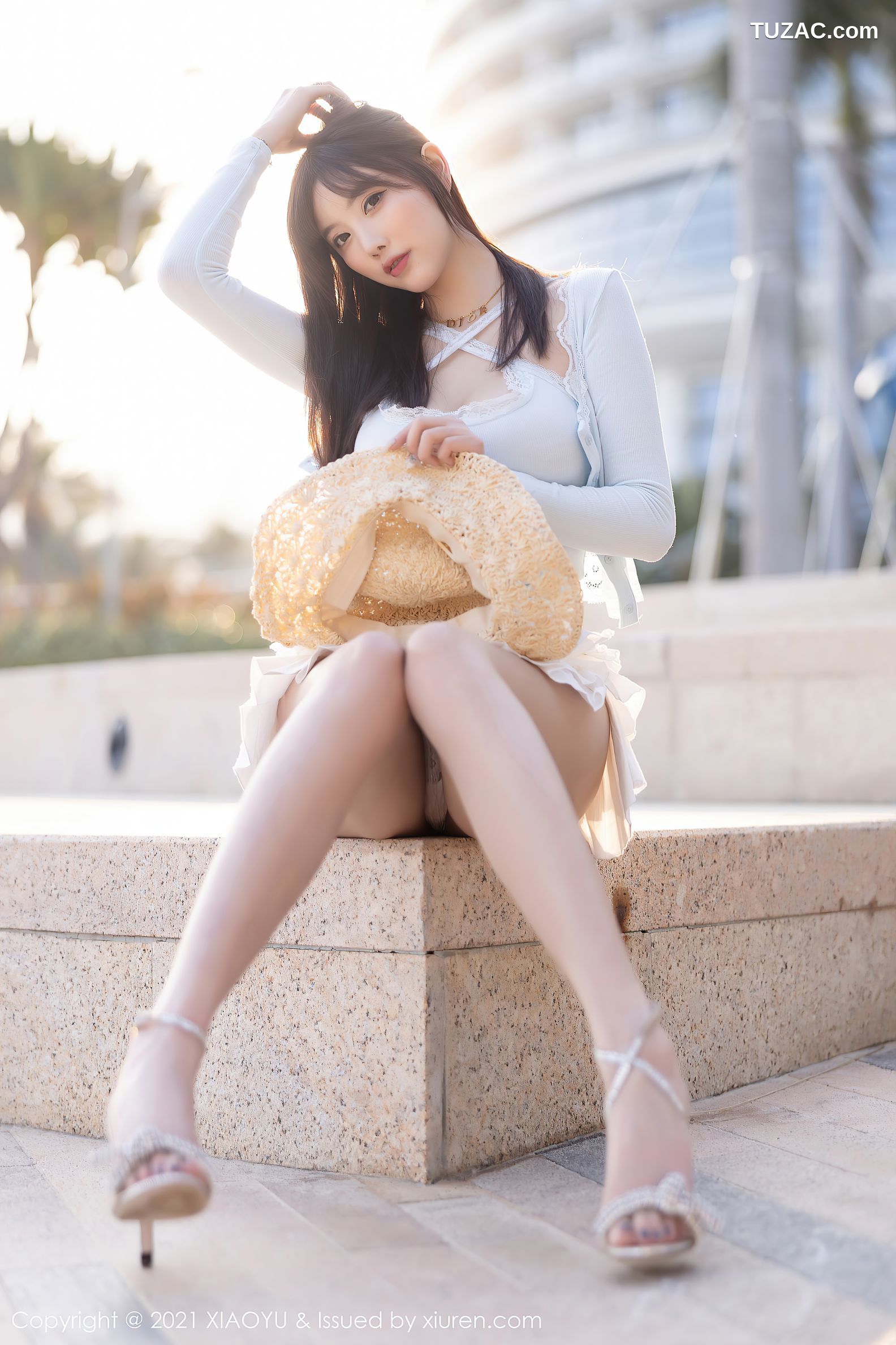 XiaoYu语画界-562-杨晨晨-海边沙滩性感低胸服饰超短裙-2021.07.02