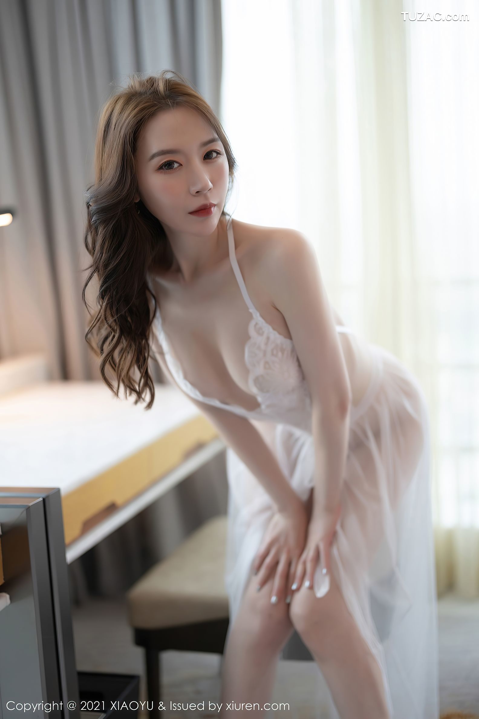 XiaoYu语画界-570-梦心月-精致镂空吊带裙豪乳遮点-2021.07.14