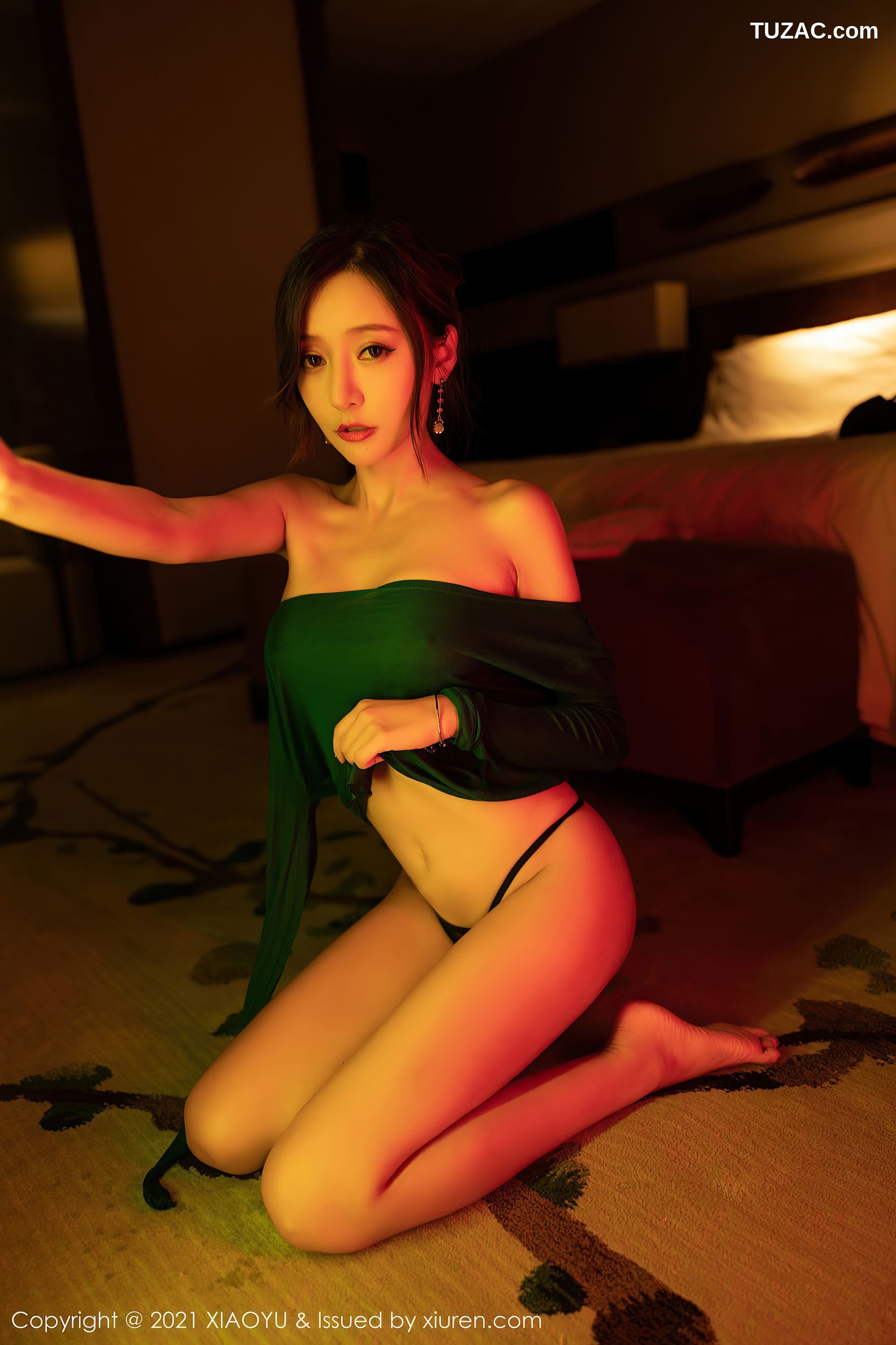 XiaoYu语画界-579-王馨瑶-浴缸轻薄服饰黑丝裤袜湿身-2021.07.27