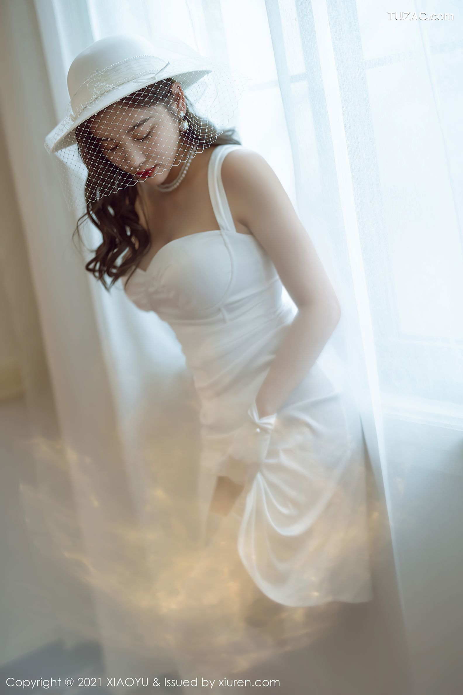 XiaoYu语画界-587-杨晨晨-白月光与朱砂痣主题蕾丝吊带袜-2021.08.06