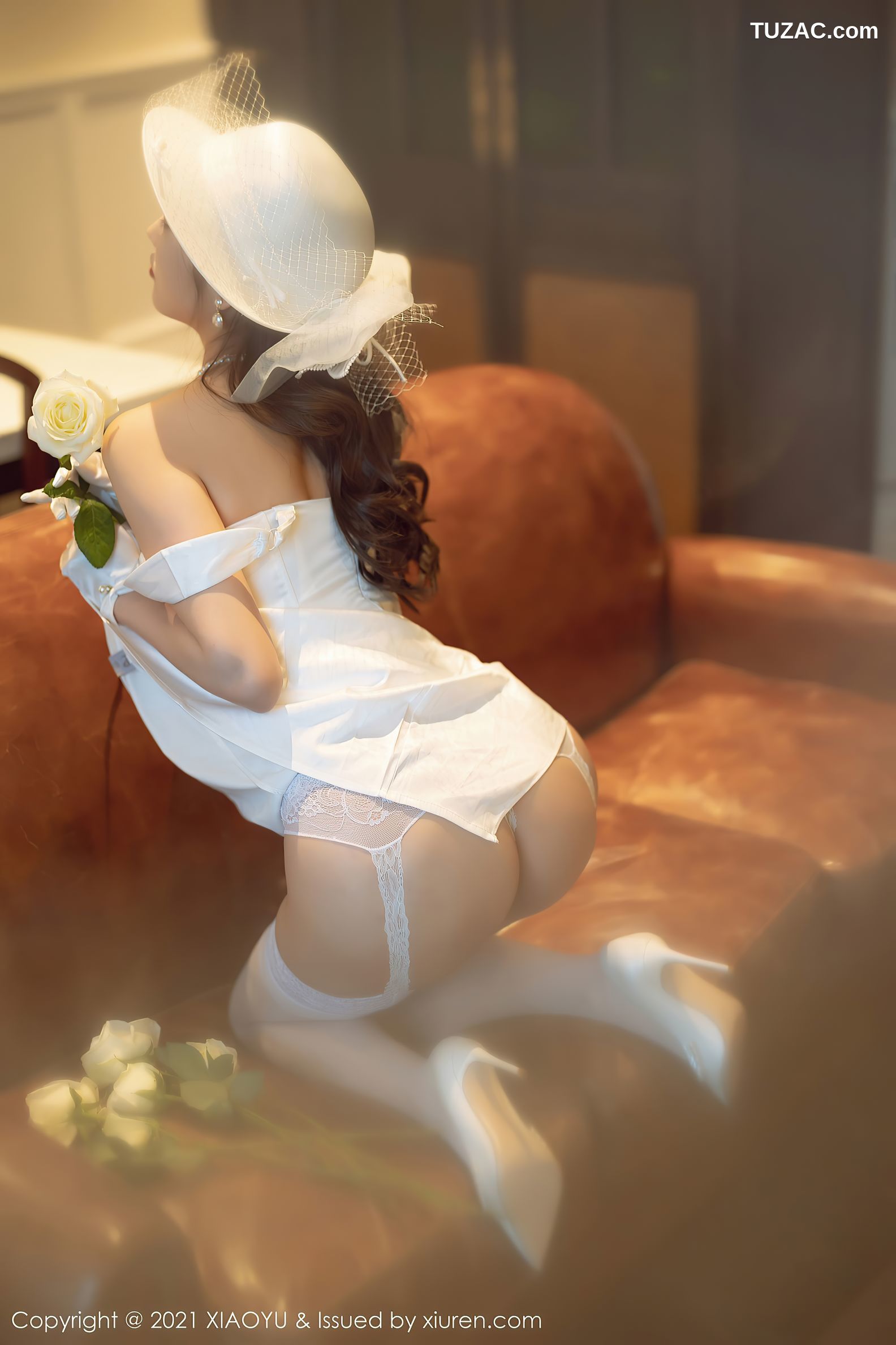 XiaoYu语画界-587-杨晨晨-白月光与朱砂痣主题蕾丝吊带袜-2021.08.06