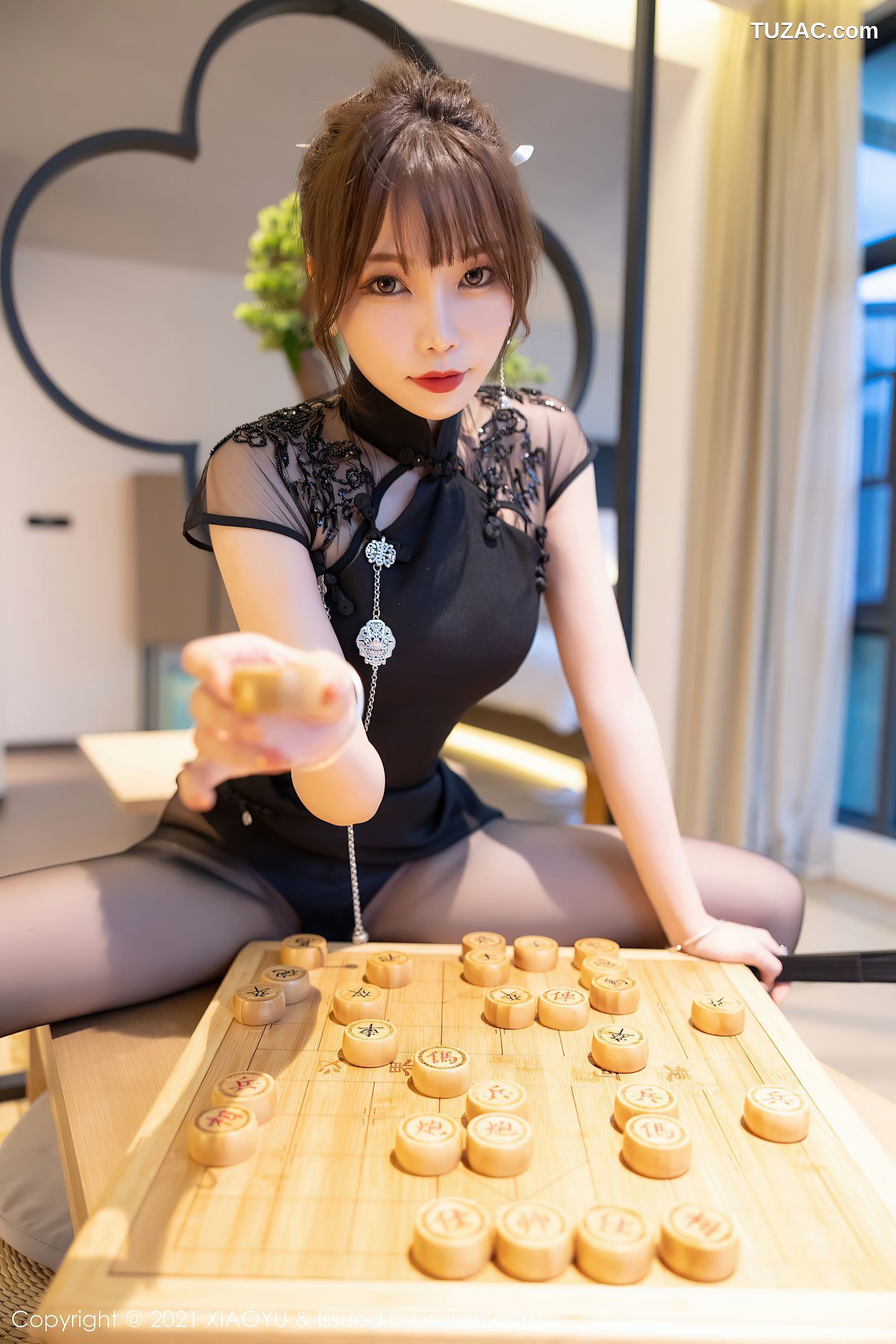 XiaoYu语画界-629-芝芝Booty-古韵旗袍超薄黑丝-2021.10.11