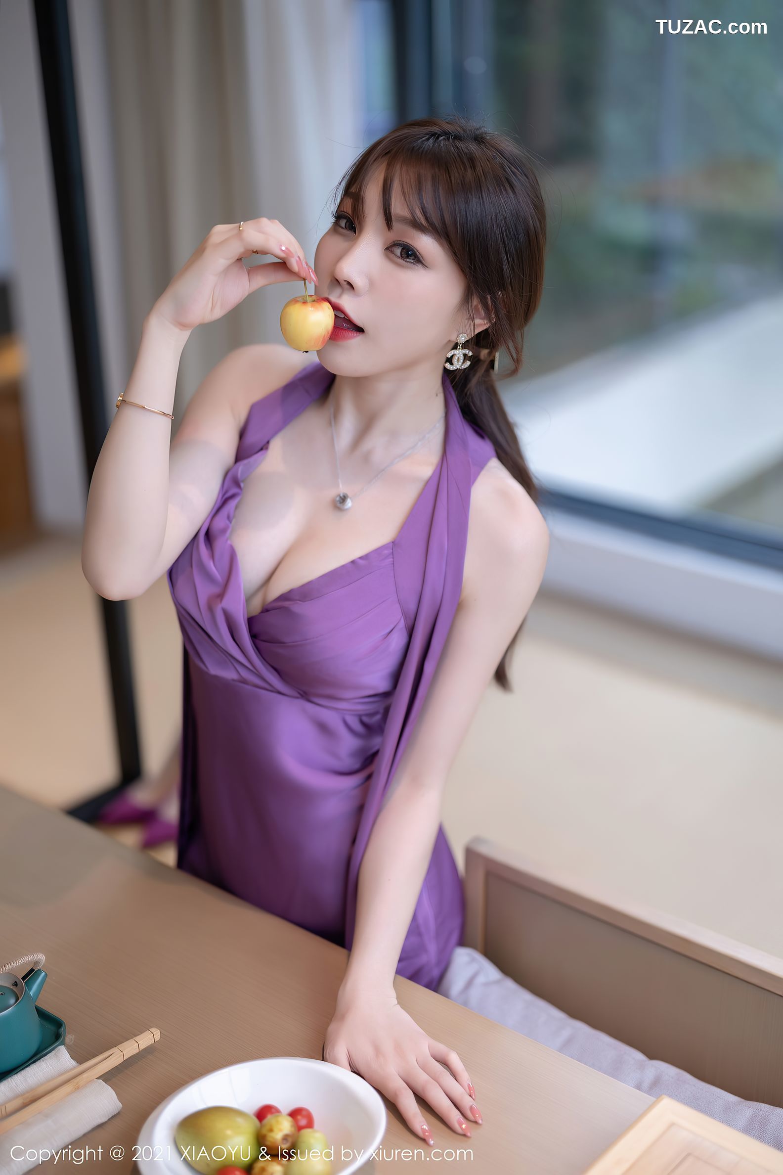 XiaoYu语画界-634-芝芝Booty-紫色长裙黑丝裤袜-2021.10.18