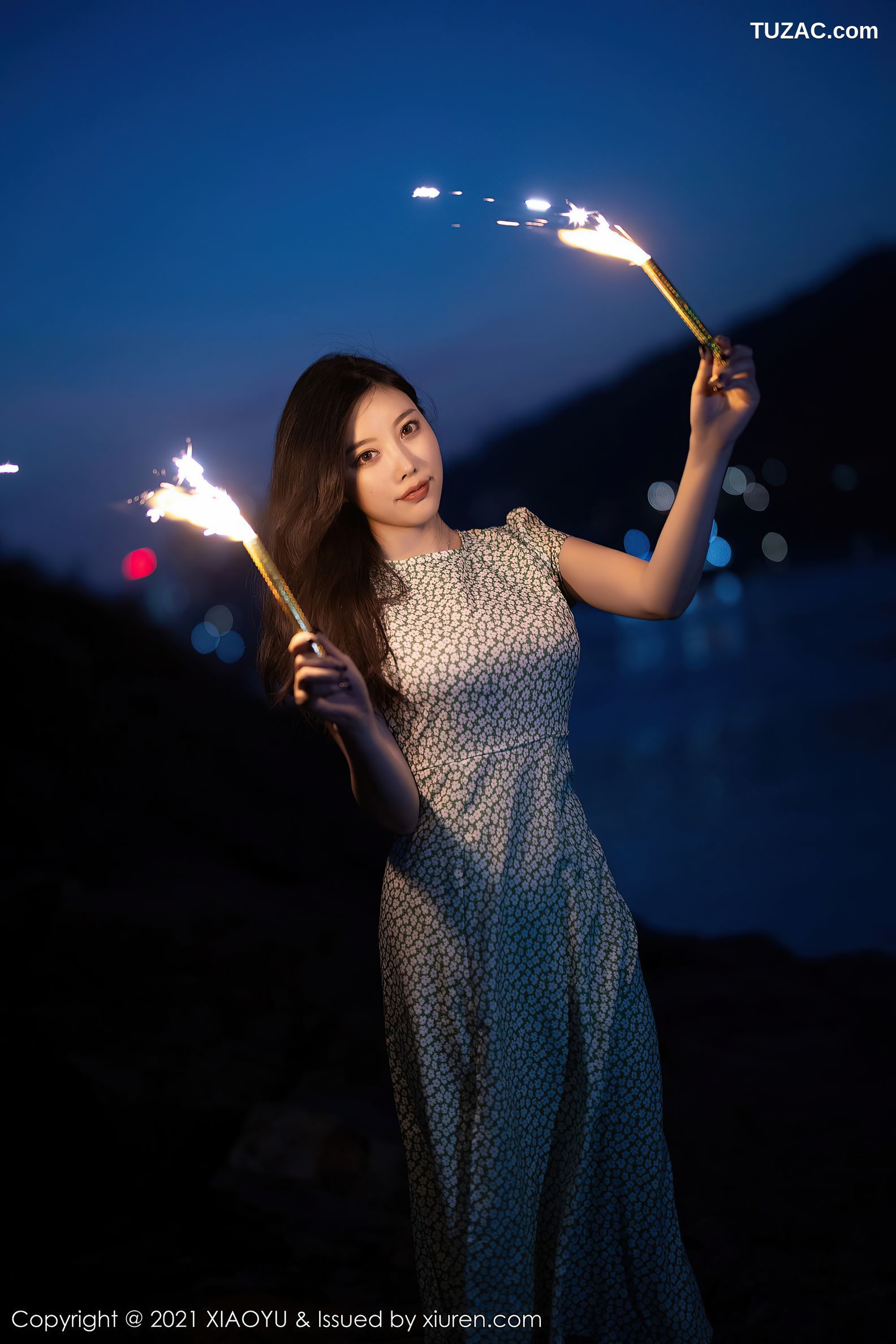 XiaoYu语画界-643-杨晨晨Sugar-广西心愿旅拍孔雀绿内衣蕾丝吊带袜-2021.10.29