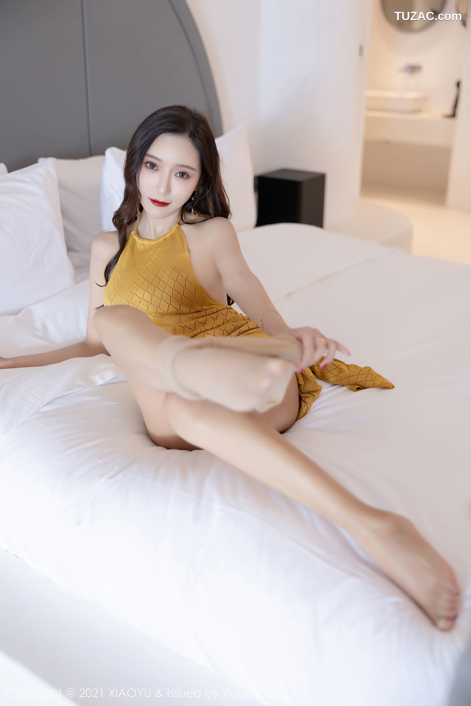 XiaoYu语画界-675-王馨瑶Yanni-云南心愿旅拍典雅黄色背长裙-2021.12.14