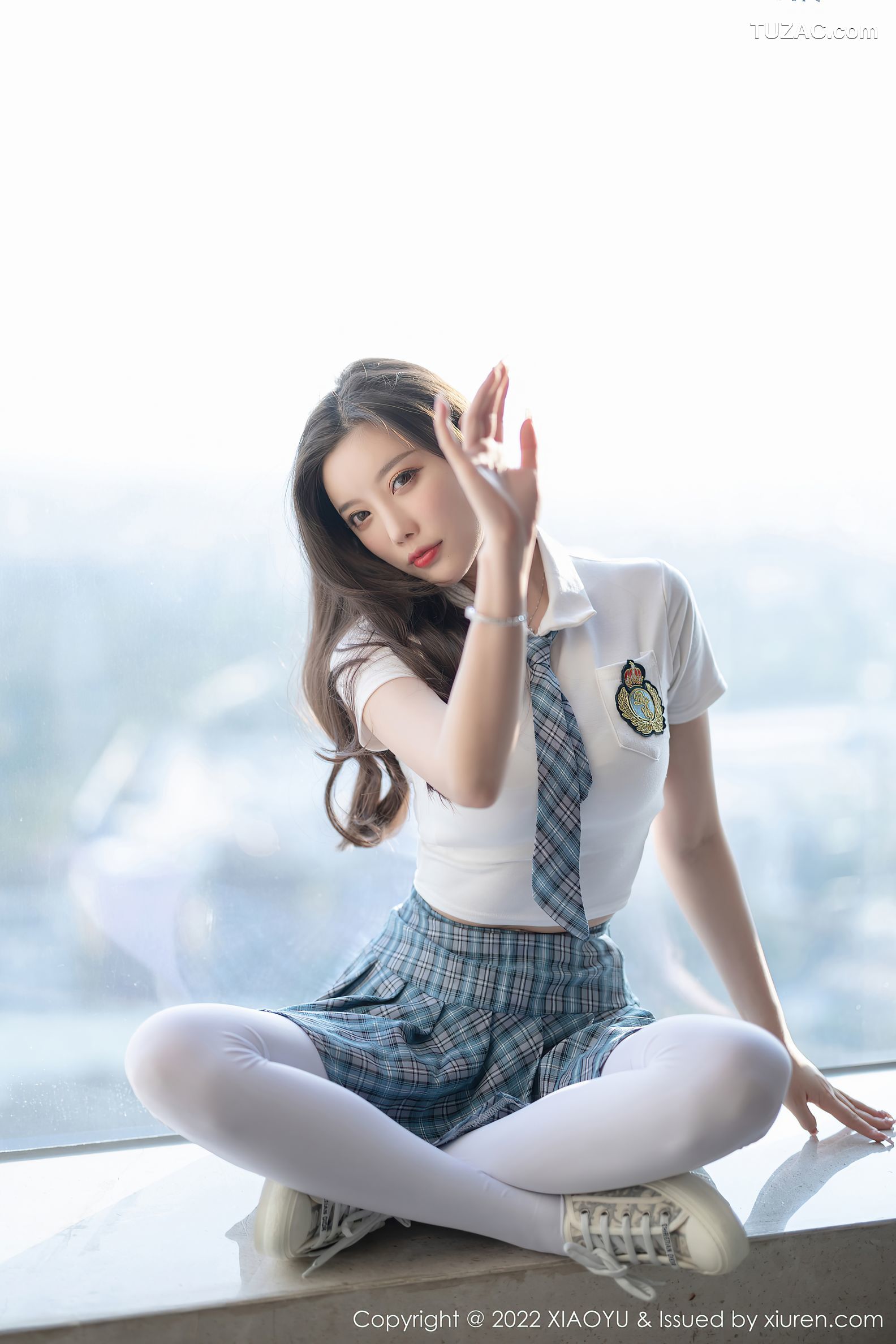 XiaoYu语画界-692-杨晨晨Sugar-学生制服主题格子裙超薄肉丝-2022.01.07