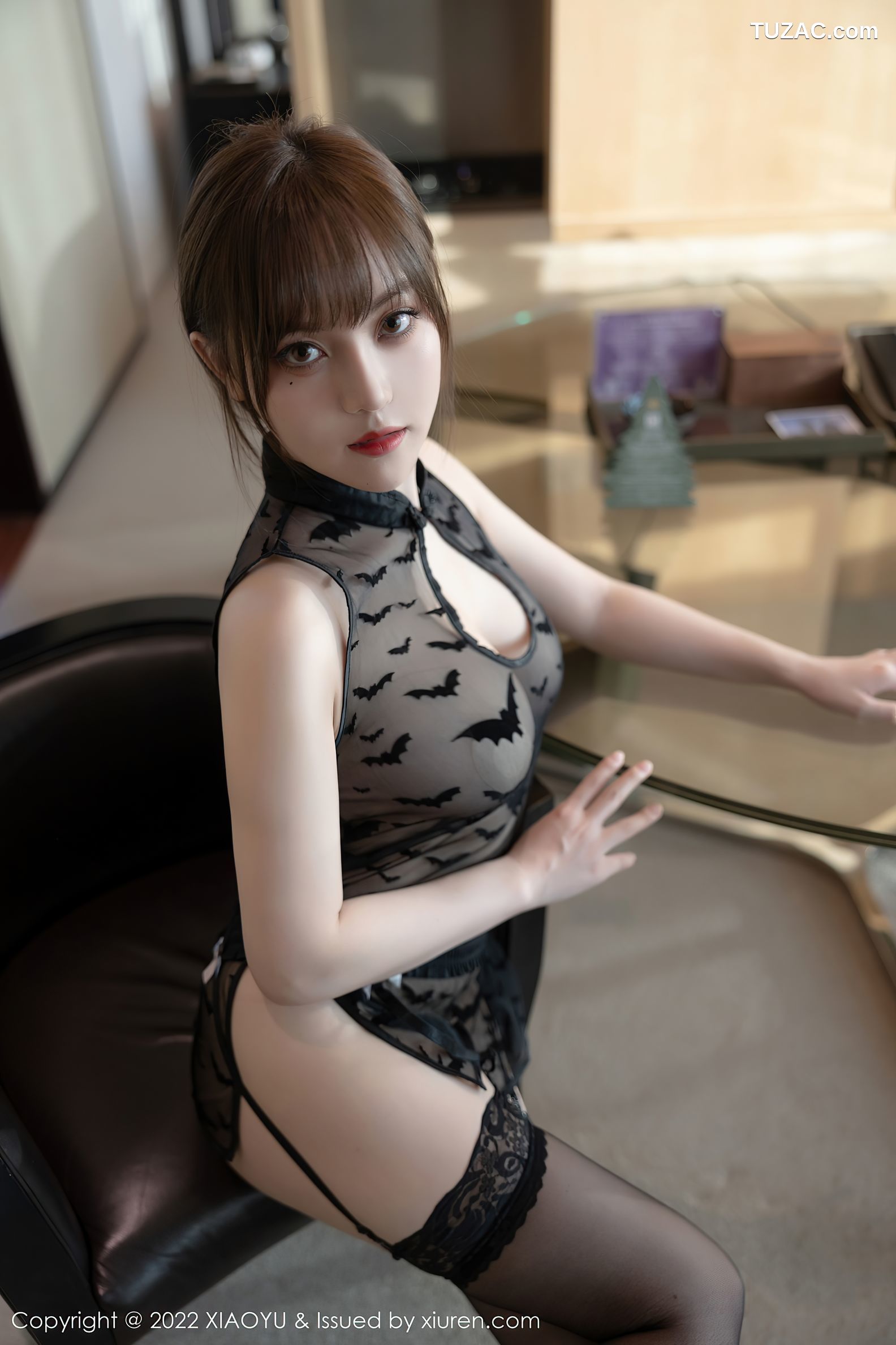 XiaoYu语画界-696-豆瓣酱-黑色情趣轻透网纱丁字裤-2022.01.13