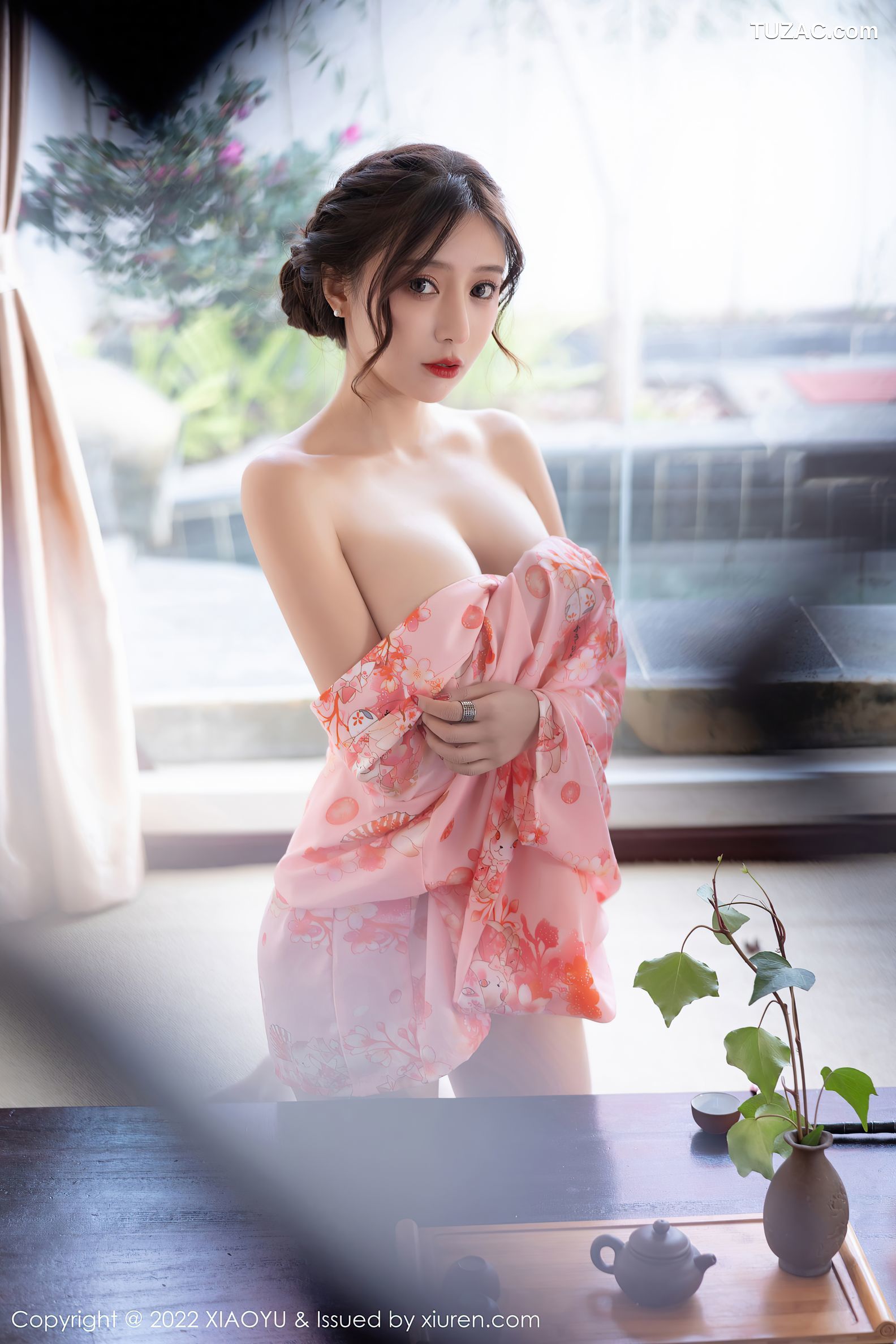 XiaoYu语画界-754-王馨瑶-云南心愿旅拍粉色华衣裹身-2022.04.11