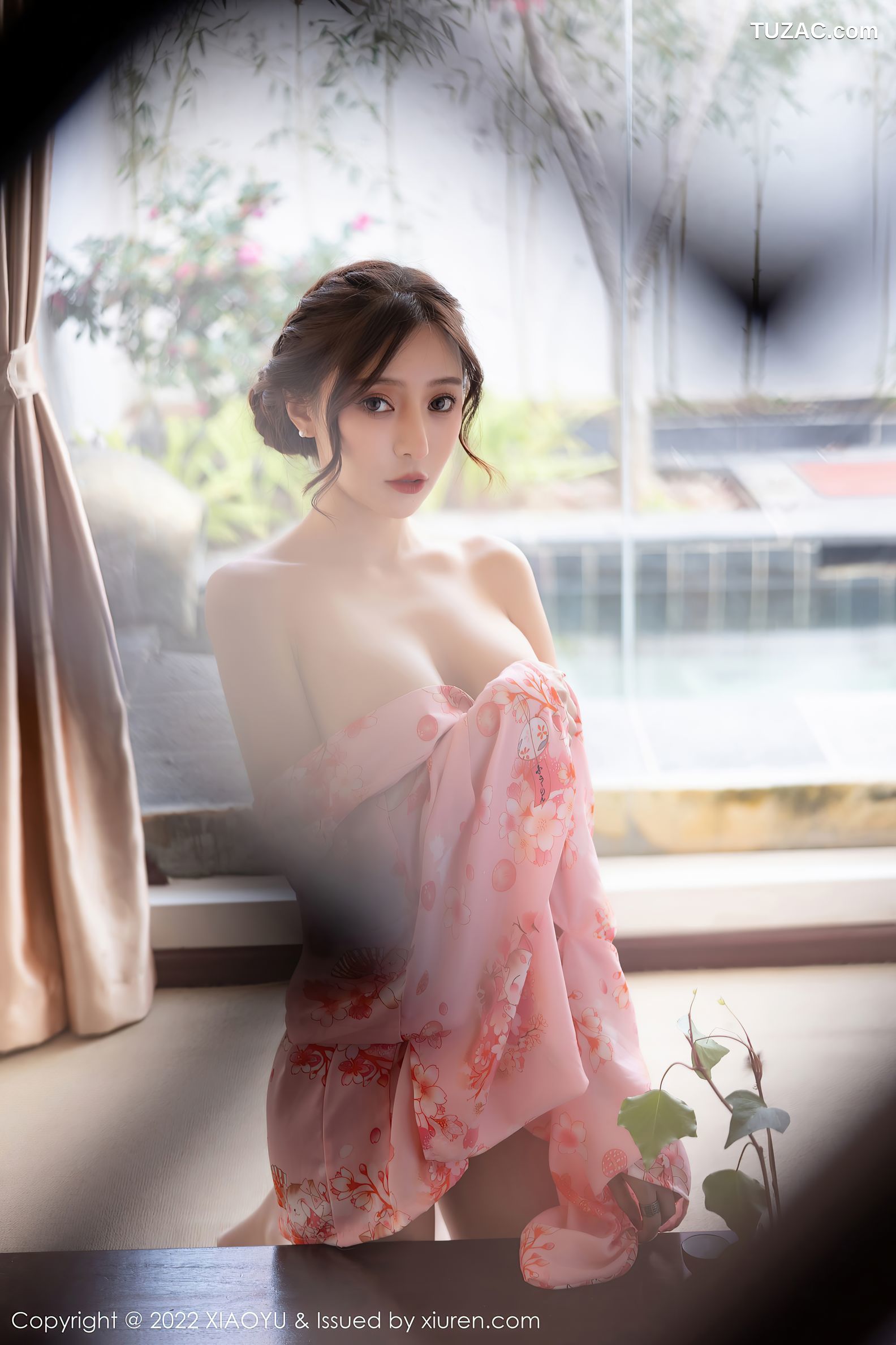 XiaoYu语画界-754-王馨瑶-云南心愿旅拍粉色华衣裹身-2022.04.11
