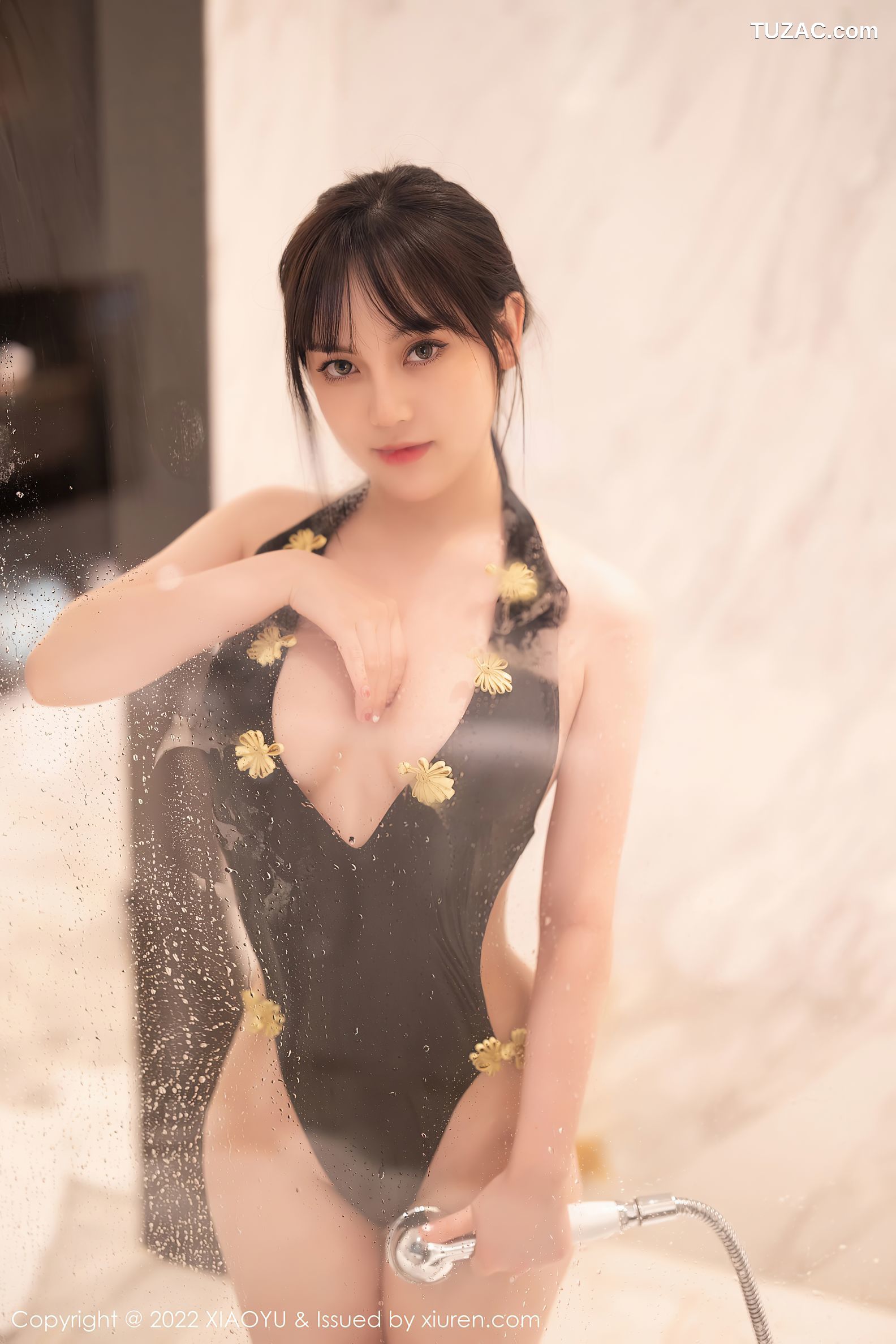 XiaoYu语画界-761-豆瓣酱-粉色轻透服饰白丝袜-2022.04.20