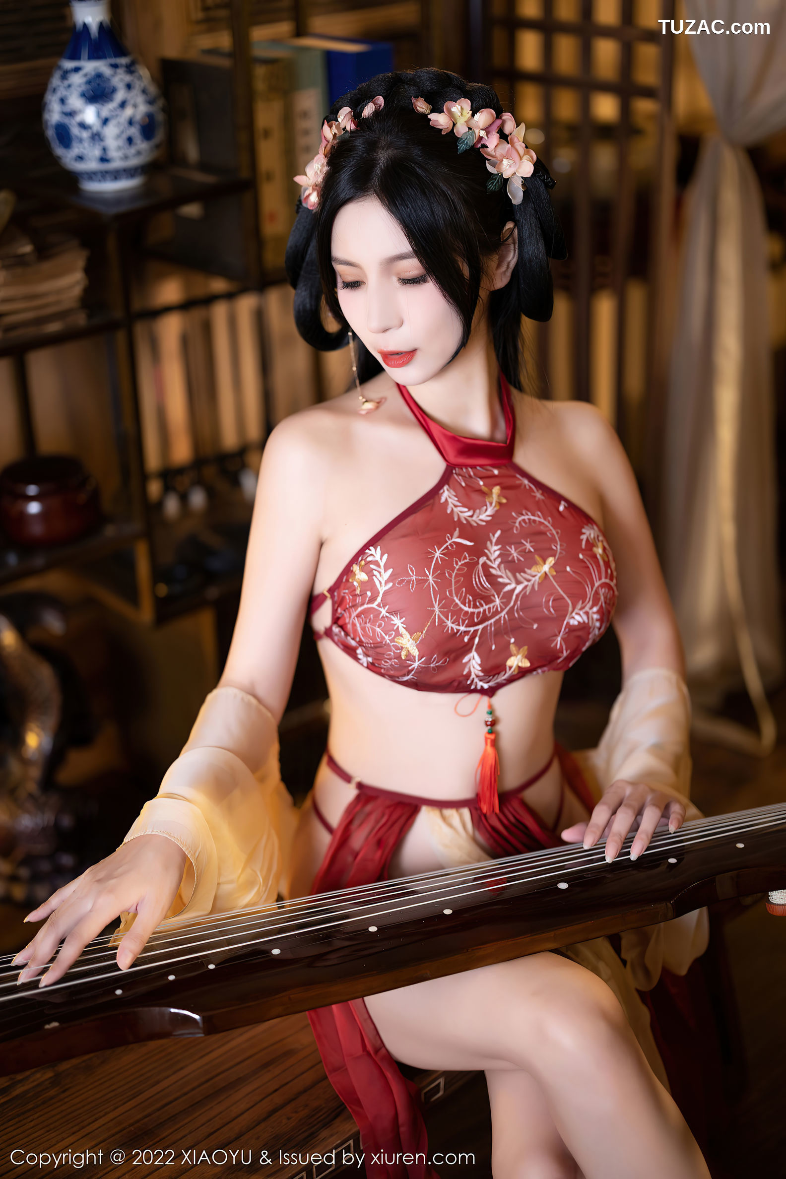 XiaoYu语画界-858-小蛮妖Yummy-杭州旅拍红色丝绸古装服白嫩肌肤-2022.09.06