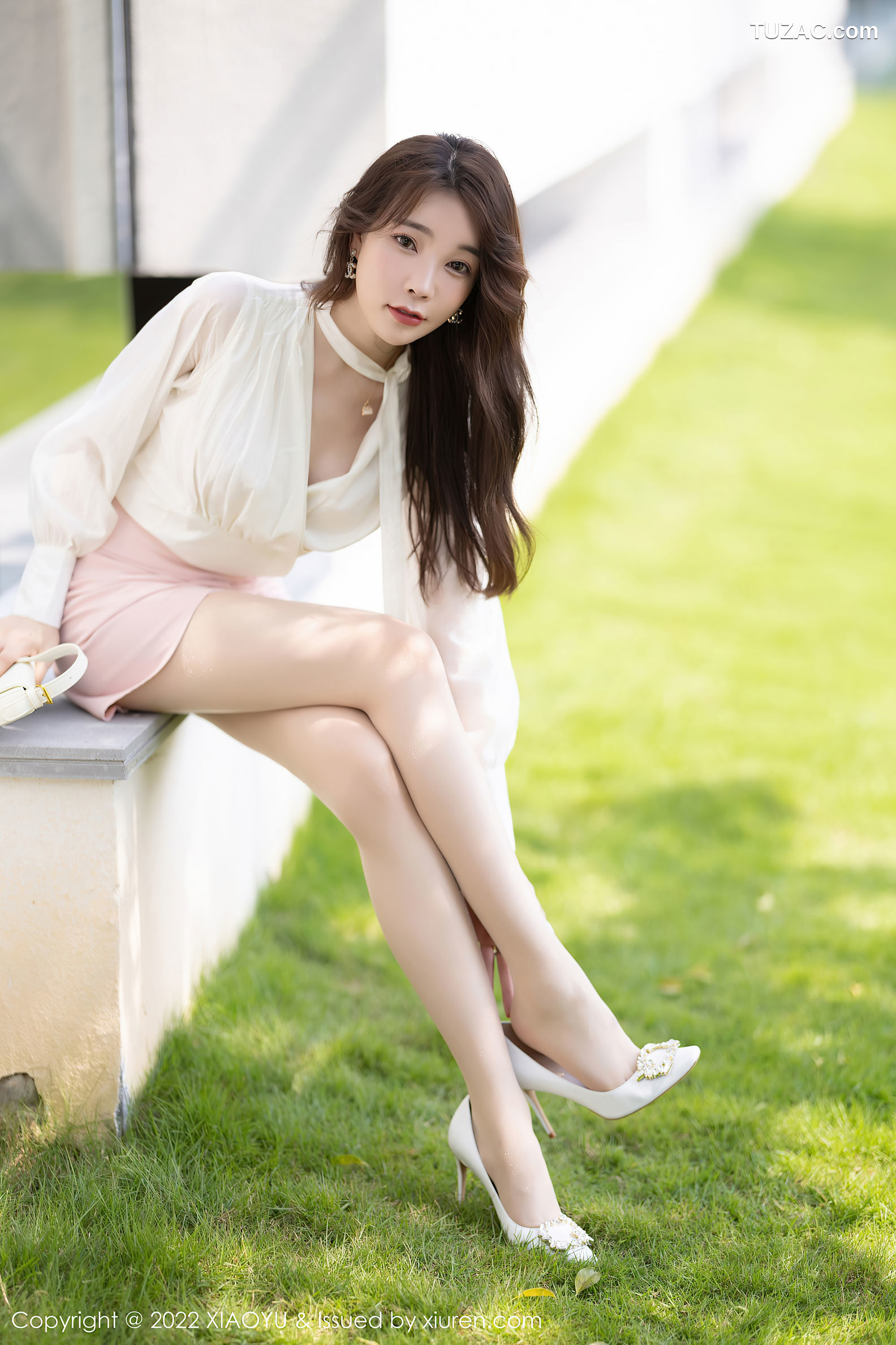XiaoYu语画界-876-徐莉芝Booty-白色上衣粉短裙粉色蕾丝内衣-2022.10.08