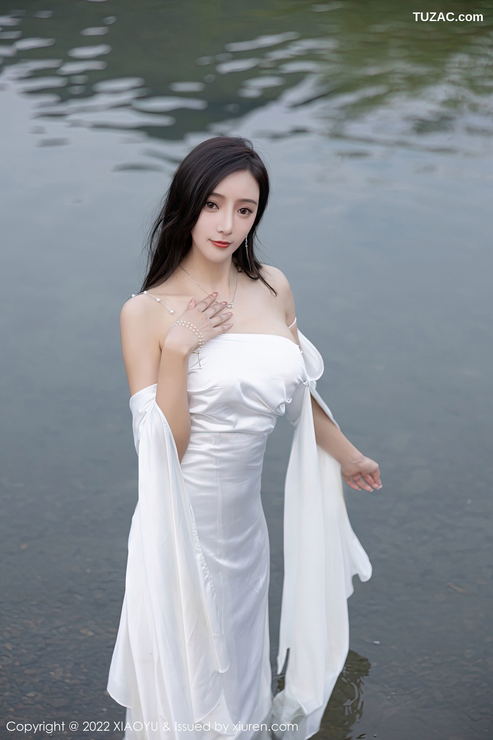 XiaoYu语画界-884-王馨瑶Yanni-杭州旅拍户外白色蕾丝内衣白色丝袜-2022.10.18