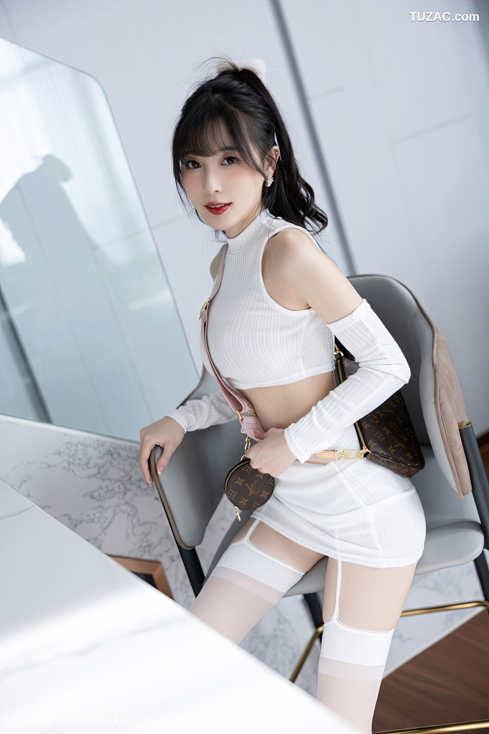 XiaoYu语画界-928-林星阑-白色抹胸内衣白丝吊带袜-2022.12.19