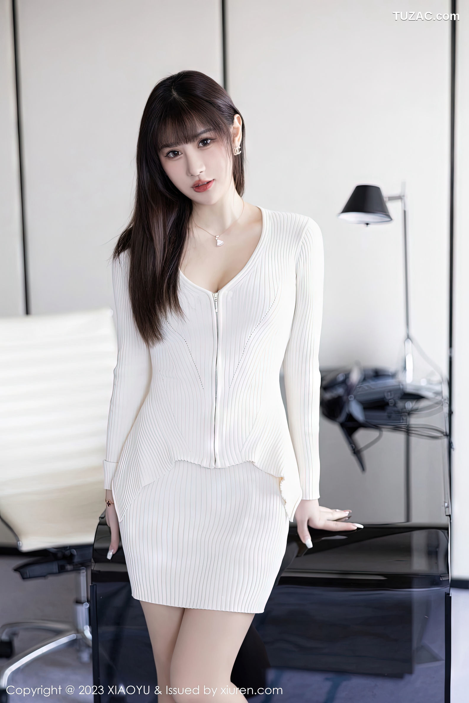 XiaoYu语画界-966-张欣欣-白色开胸衣肉丝吊带袜-2023.02.15