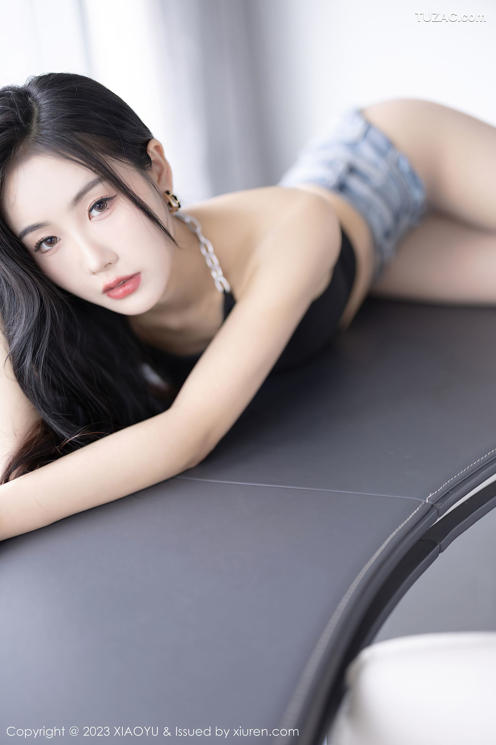 XiaoYu语画界-1015-苏苏阿-黑吊带牛奶热裤灰丝-2023.04.25