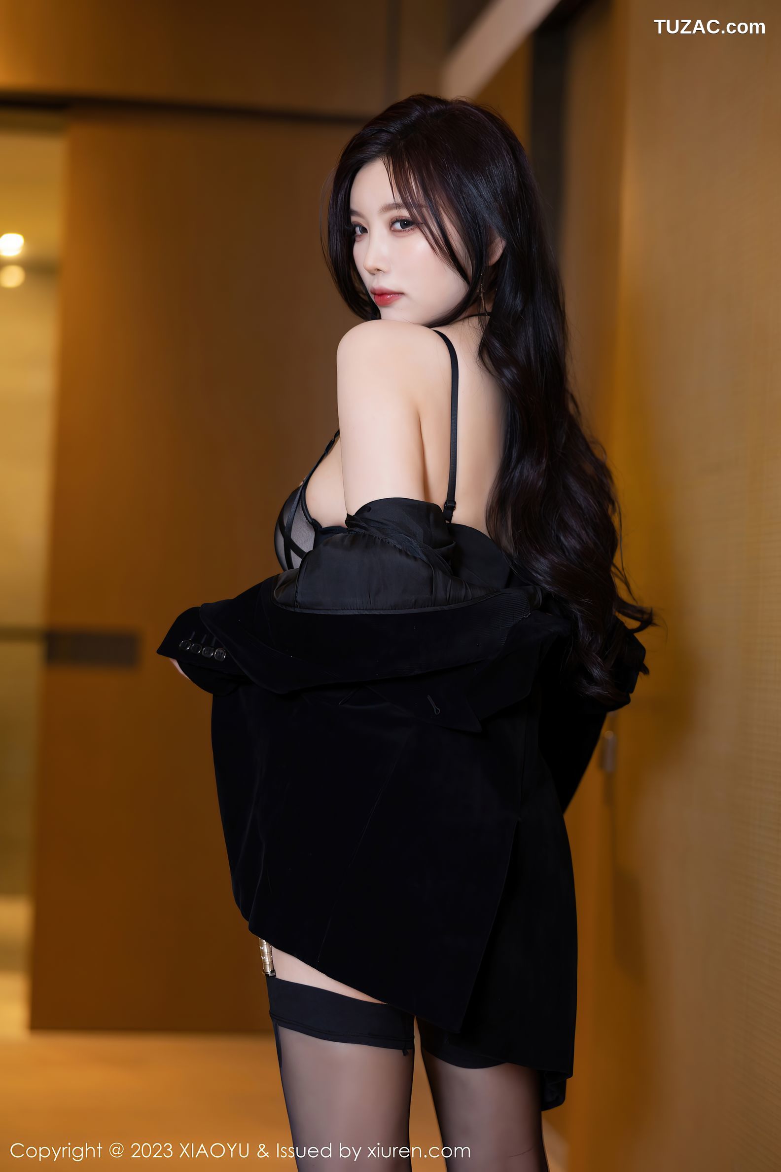 XiaoYu语画界-1036-杨晨晨Yome-黑外套黑色情趣内衣黑丝2023.05.26