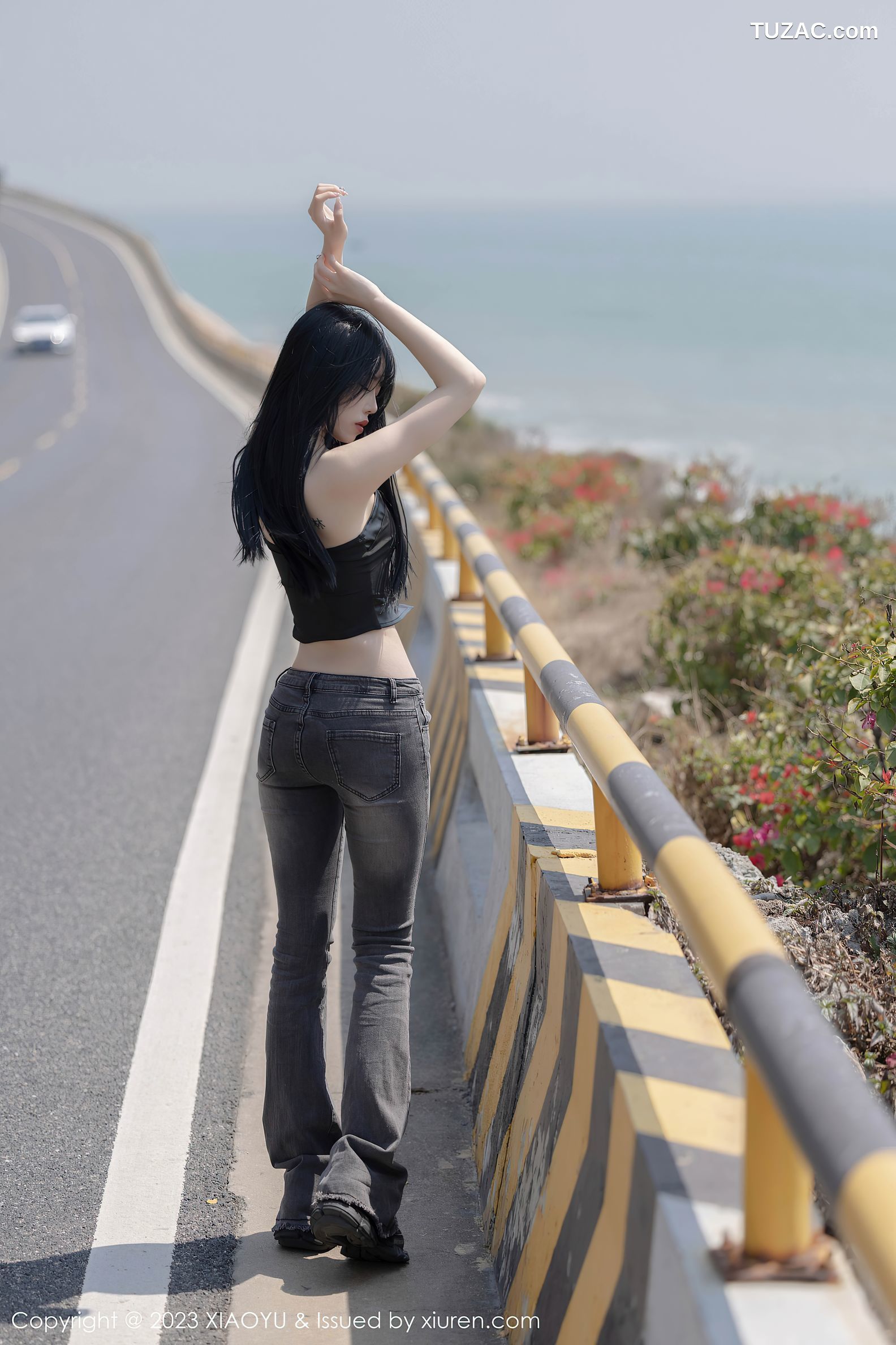 XiaoYu语画界-1047-奶瓶-黑抹胸黑牛仔裤蛋黄色吊带黑透视睡衣-2023.06.12