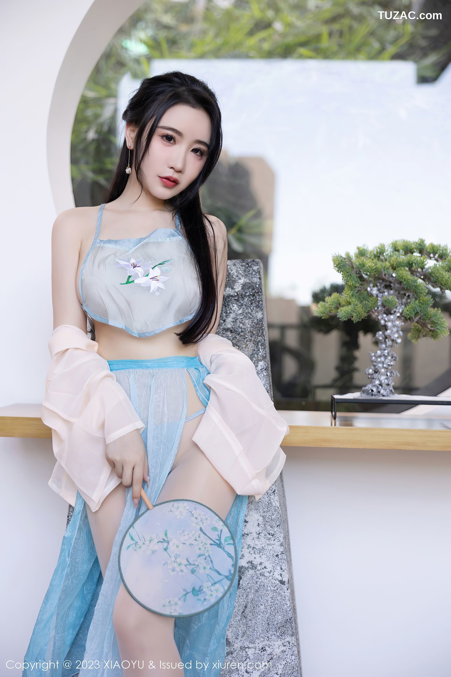 XiaoYu语画界-1057-Cherry樱桃酱-杭州旅拍-古风淡蓝纱肚兜-2023.06.27