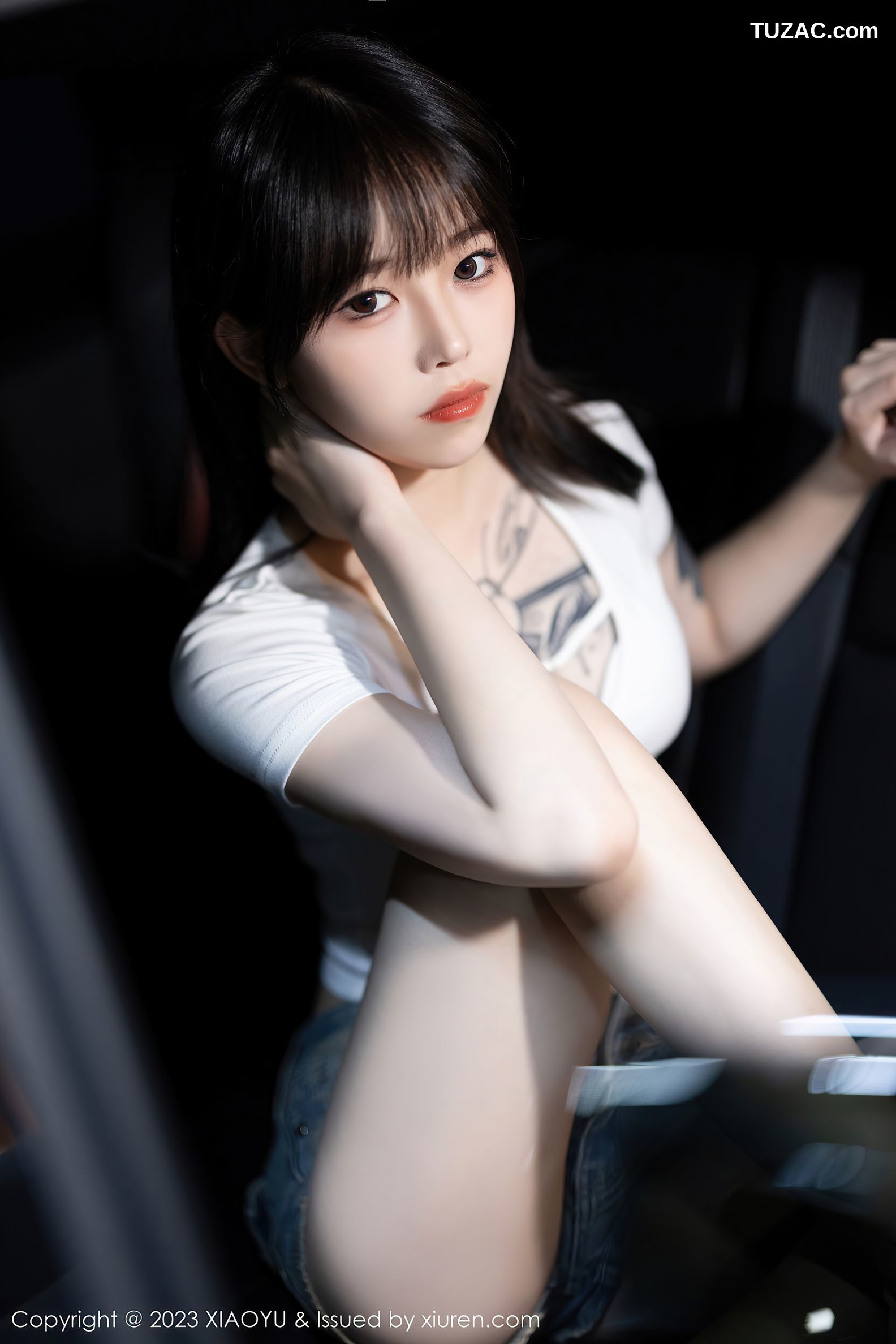 XiaoYu语画界-1096-奶瓶-白T牛仔短裤白色内衣-2023.08.21