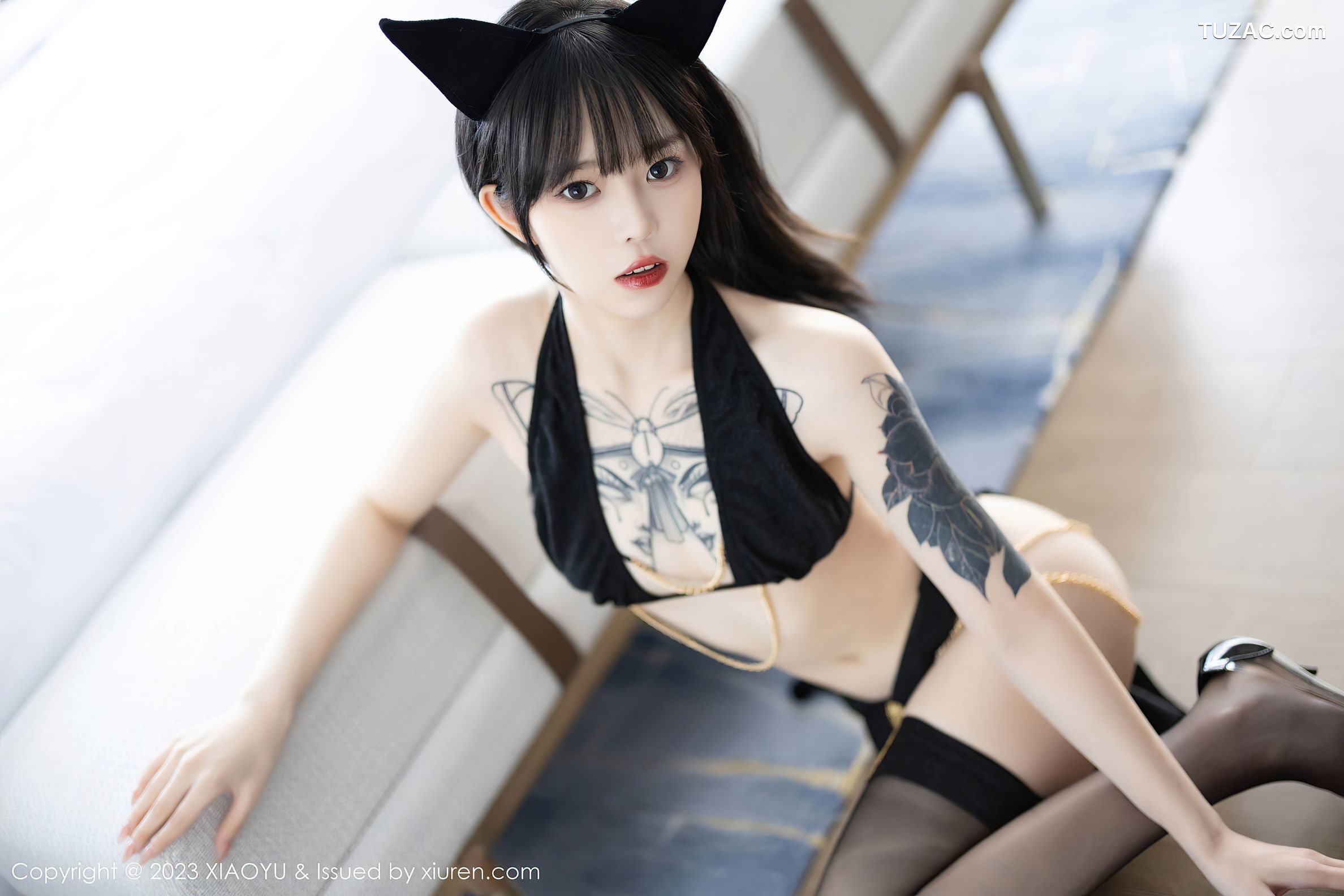 XiaoYu语画界-1118-奶瓶-白色印花旗袍-黑色小喵情趣内衣黑丝-2023.09.25