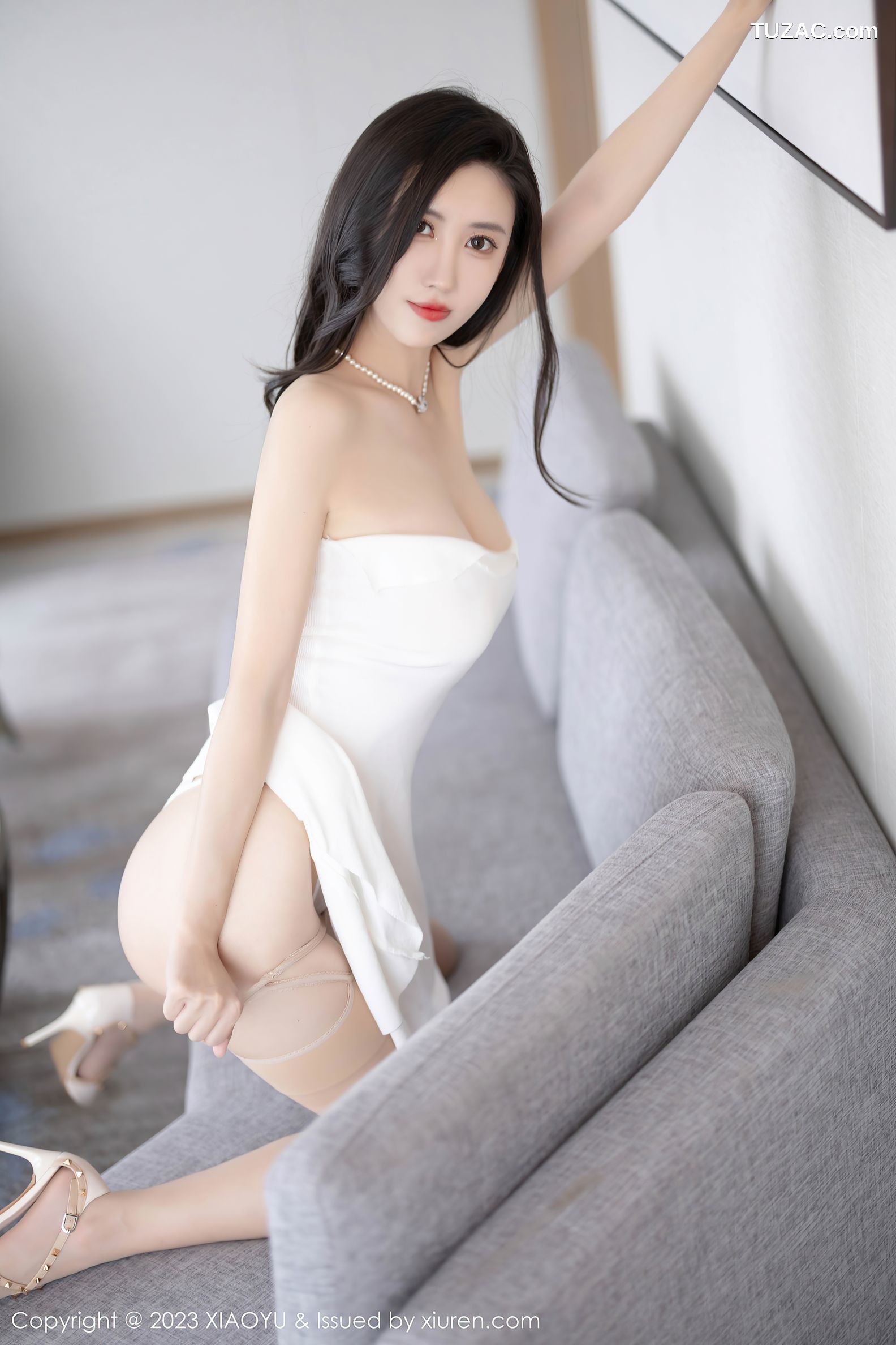 XiaoYu语画界-1154-章芃芃-白色低胸连衣短裙珠链内衣-2023.11.29