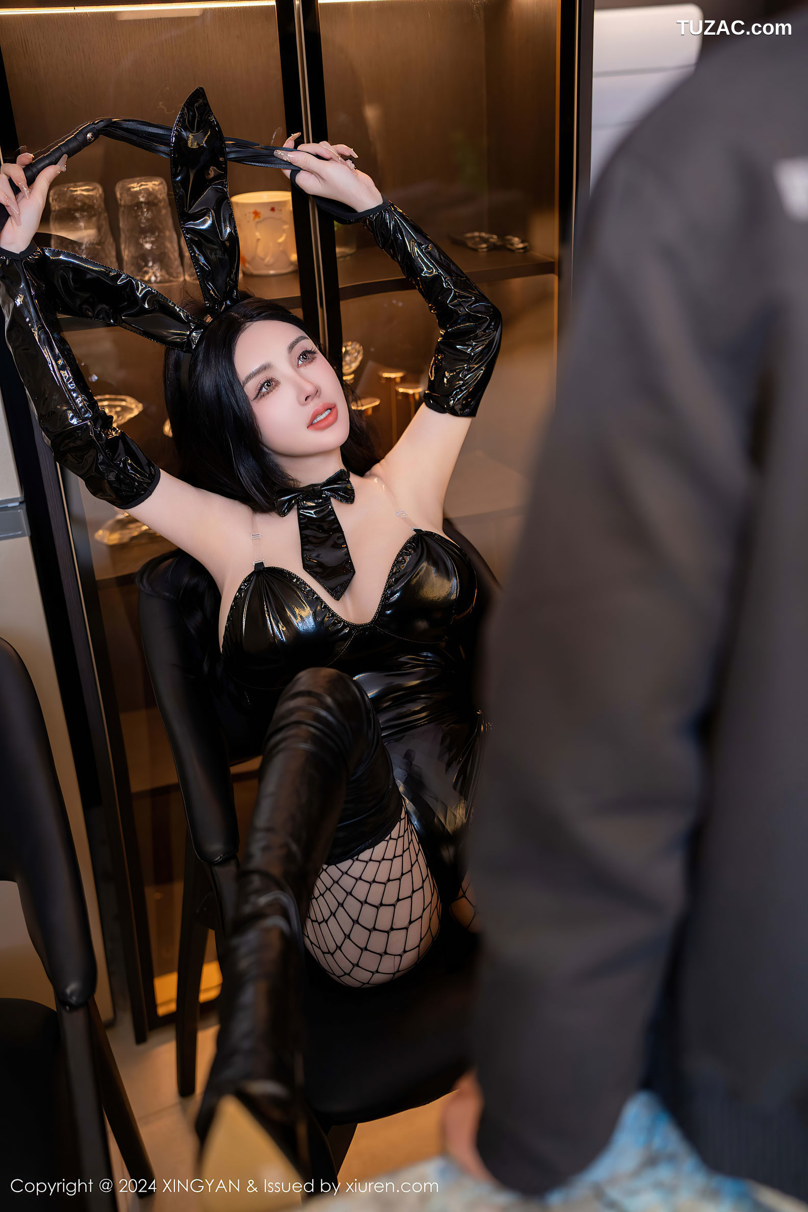 XingYan星颜社-285-潘思沁-网袜情趣黑皮衣兔女郎爆乳-2024.11.08