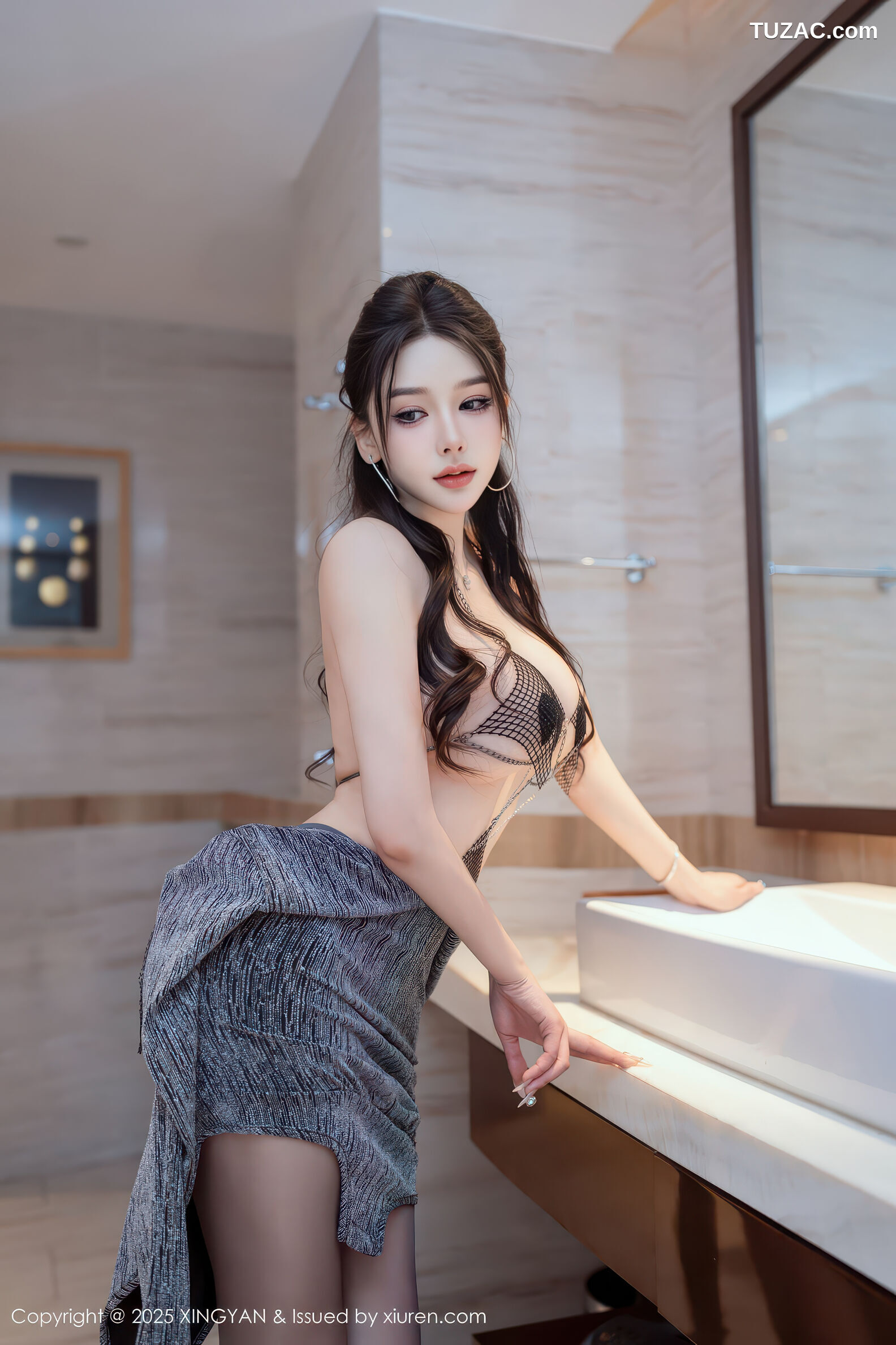 XingYan星颜社-427-李丽莎-灰色连衣短裙黑网内衣爆乳-2025.11.14