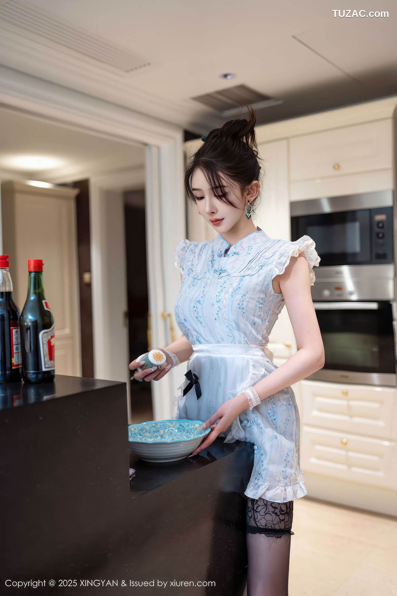 XingYan星颜社-444-李丽莎-姐妹花厨娘短旗袍黑丝黑蕾丝情趣内衣-2025.12.12