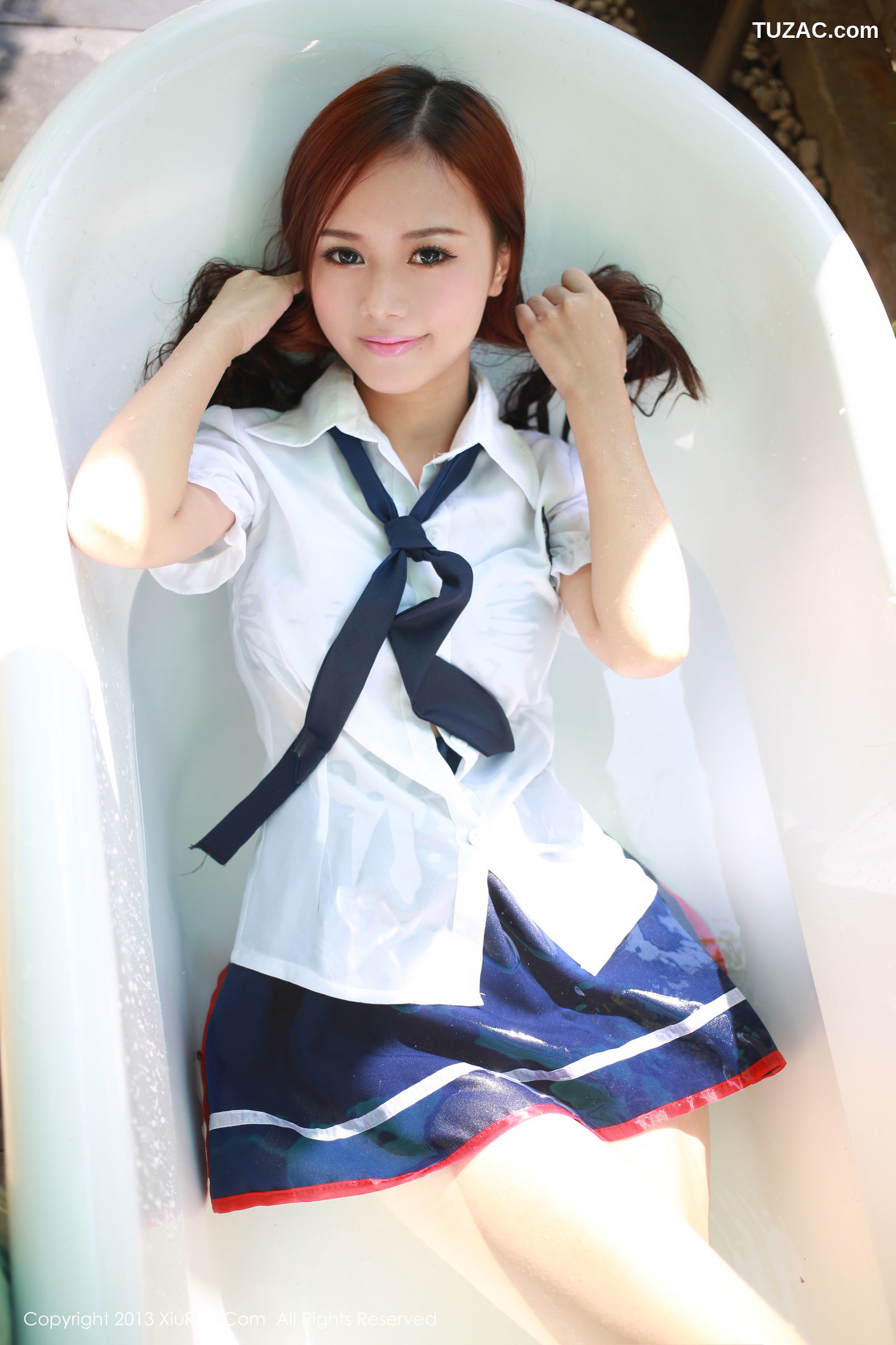 XiuRen秀人网-014-Toro羽住-《美媛馆邻家女神》-2013.09.22