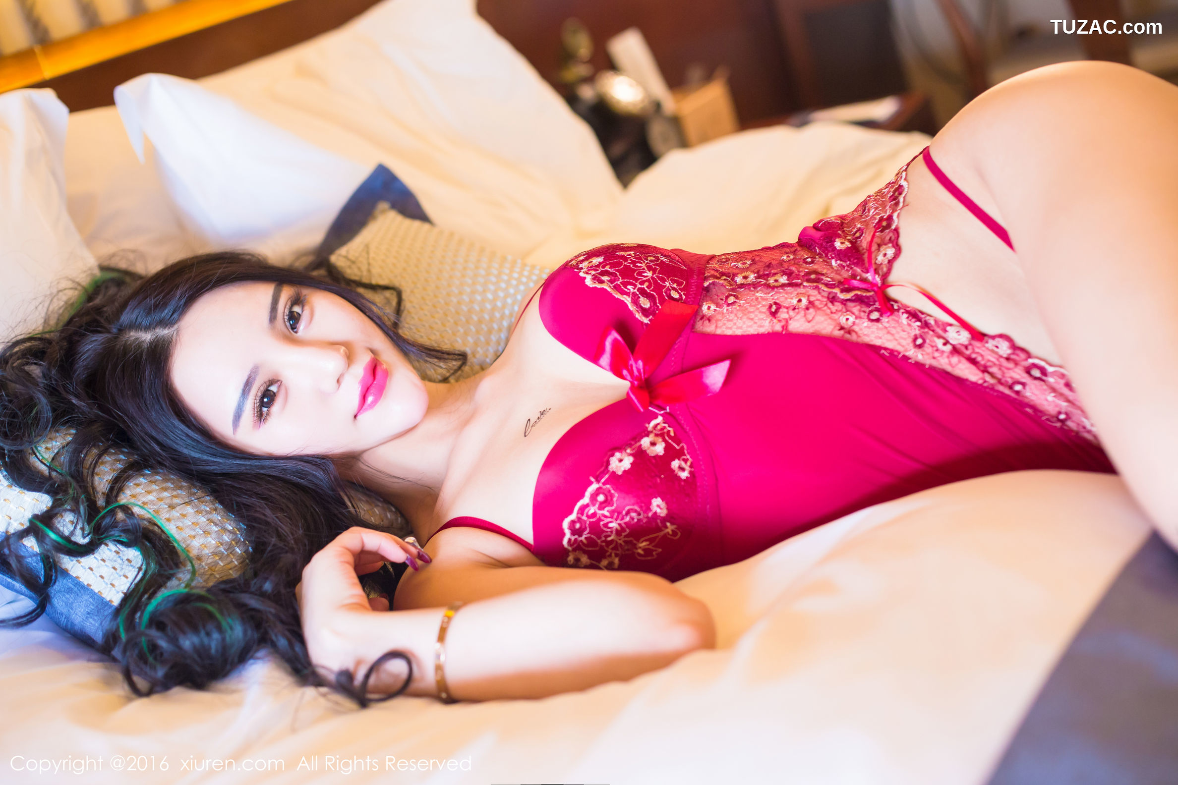 XiuRen秀人网-506-陳雅漫Vicky-《3套吊带睡衣》-2016.04.11