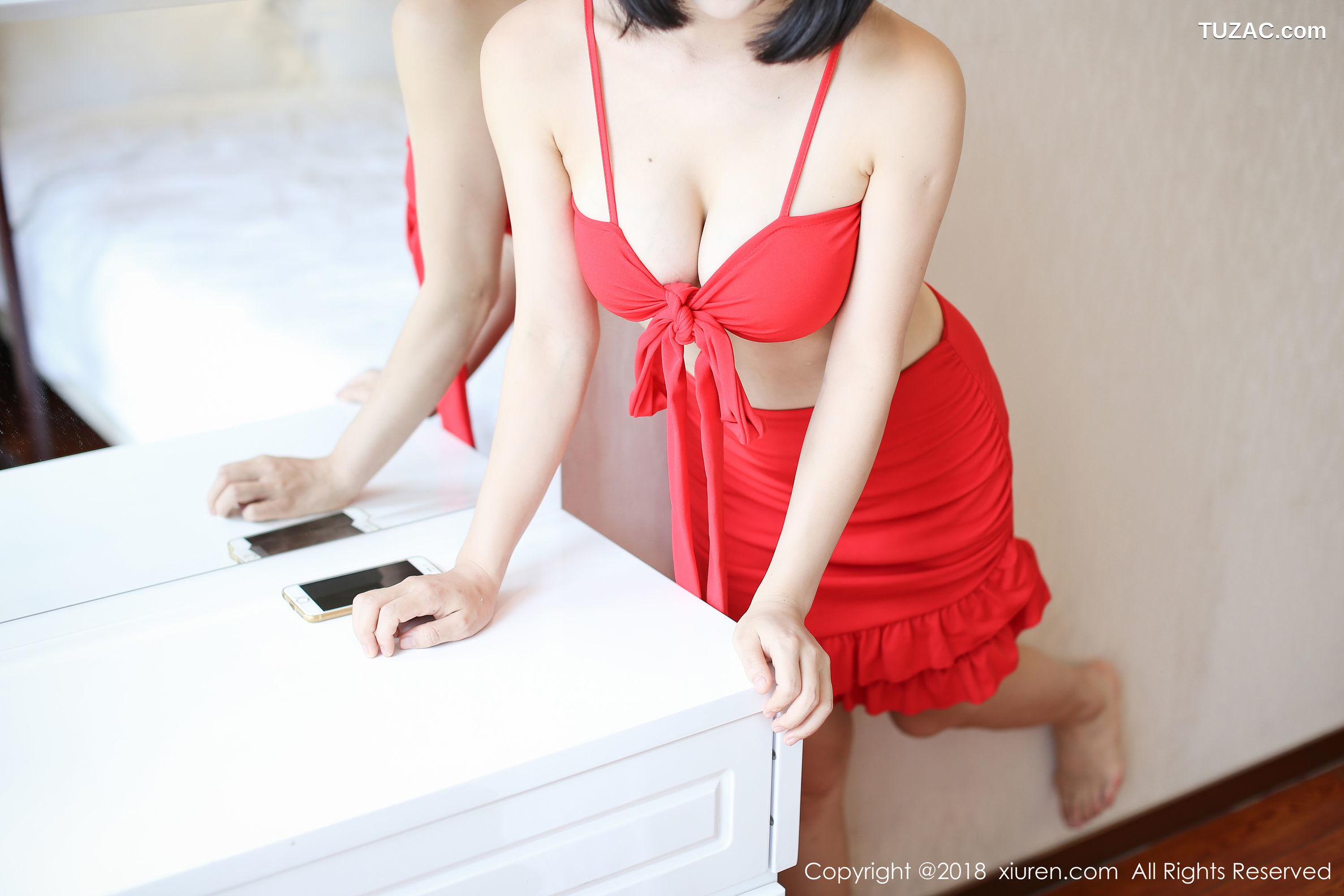 XiuRen秀人网-1001-小探戈-《玉体浑如雪》-2018.05.02