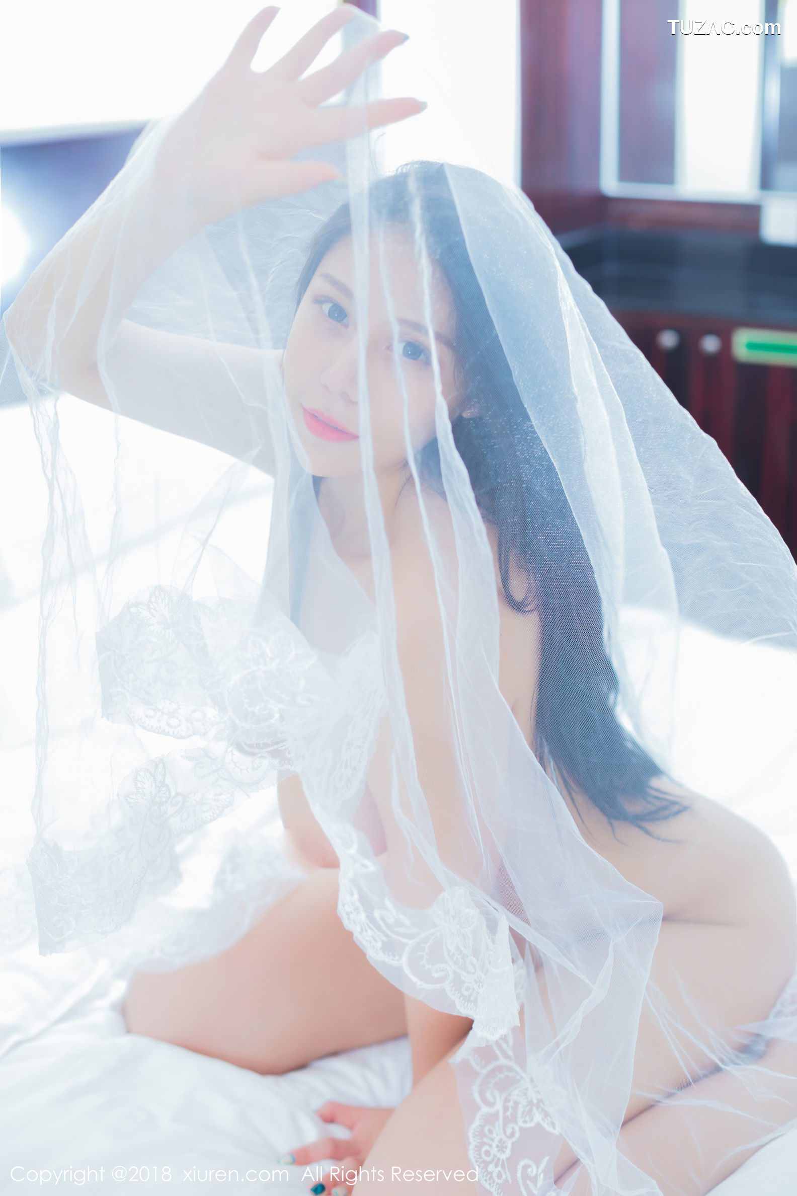 XiuRen秀人网-1054-模特若可-《魅惑私房》-2018.06.27