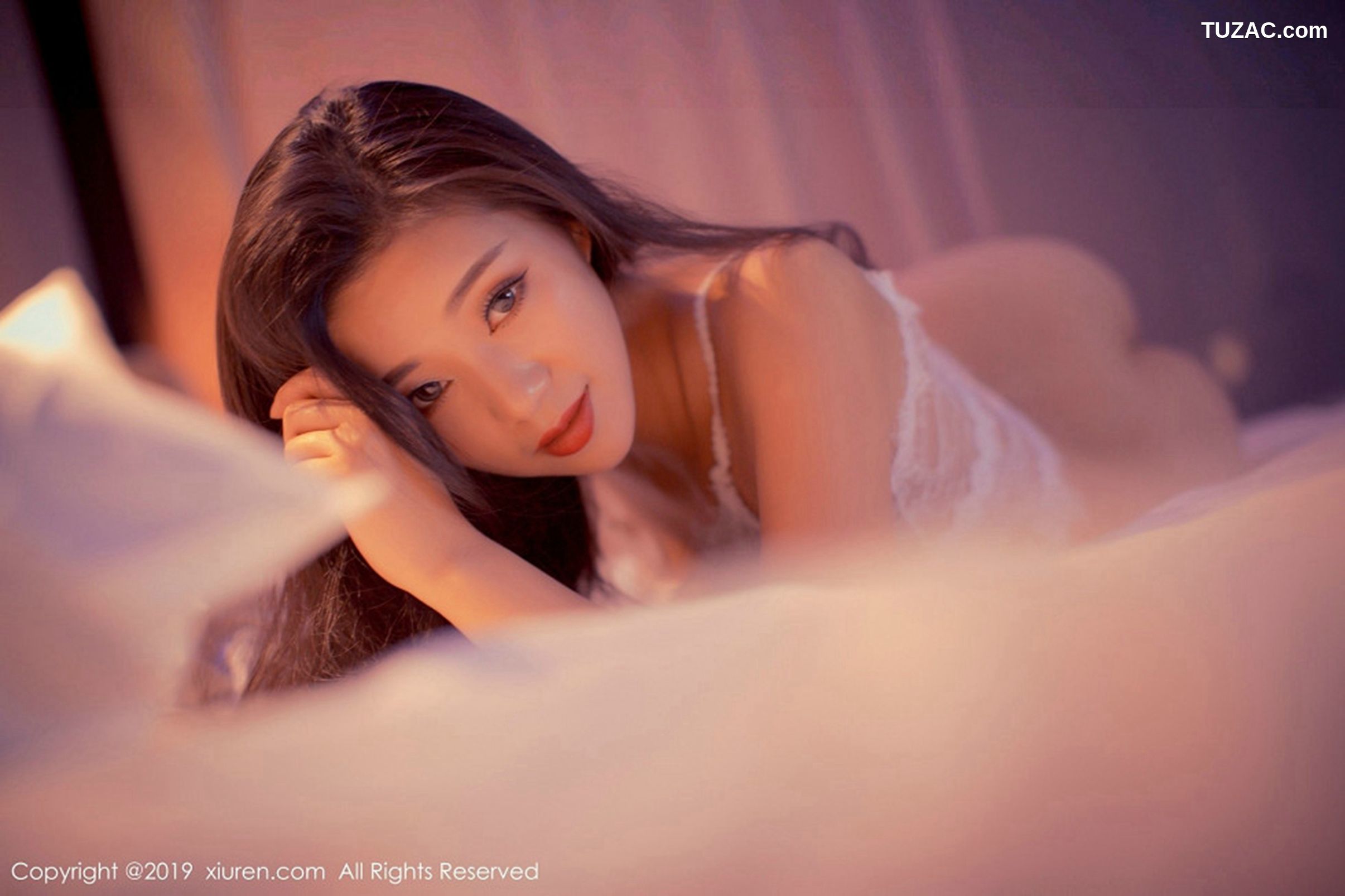 XiuRen秀人网-1351-宋-Kiki-《性感玲珑的曲线》-2019.02.25