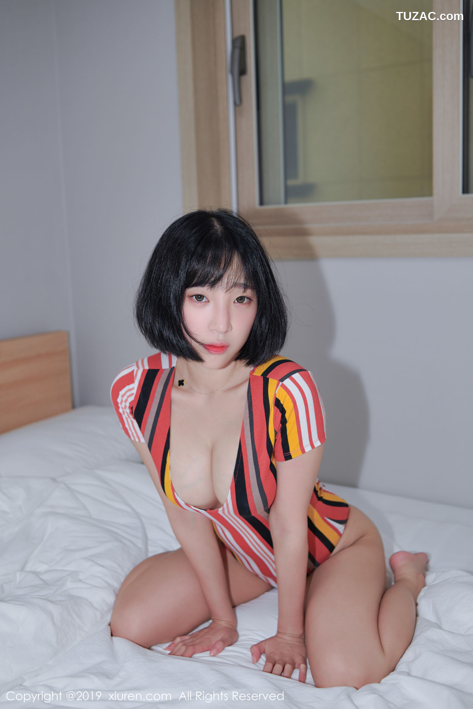 XiuRen秀人网-1554-卿卿-《清新不失性感的私房魅惑》-2019.07.17
