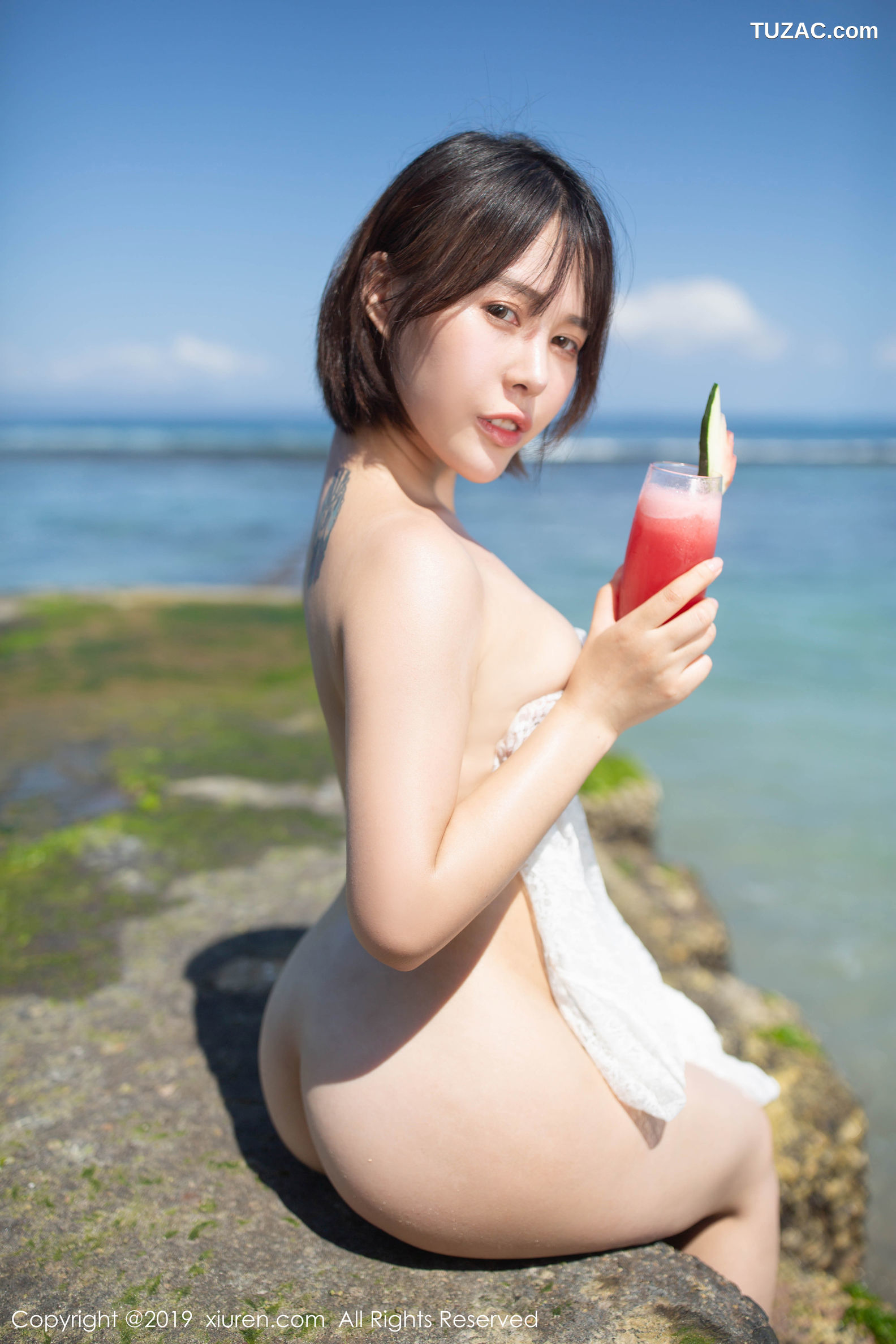 XiuRen秀人网-1612-艾莉-《性感激凸内衣与真空婚纱诱惑系列》-2019.08.12
