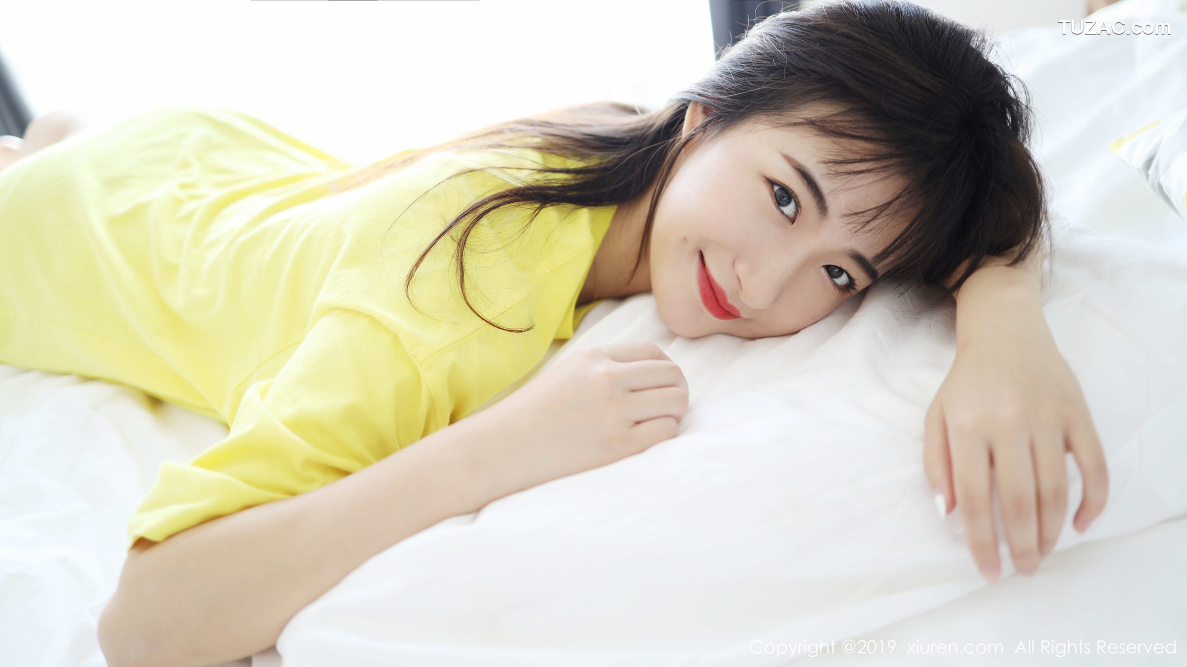 XiuRen秀人网-1892-艺儿拿铁-《室外小清新主题系列》-2019.12.30