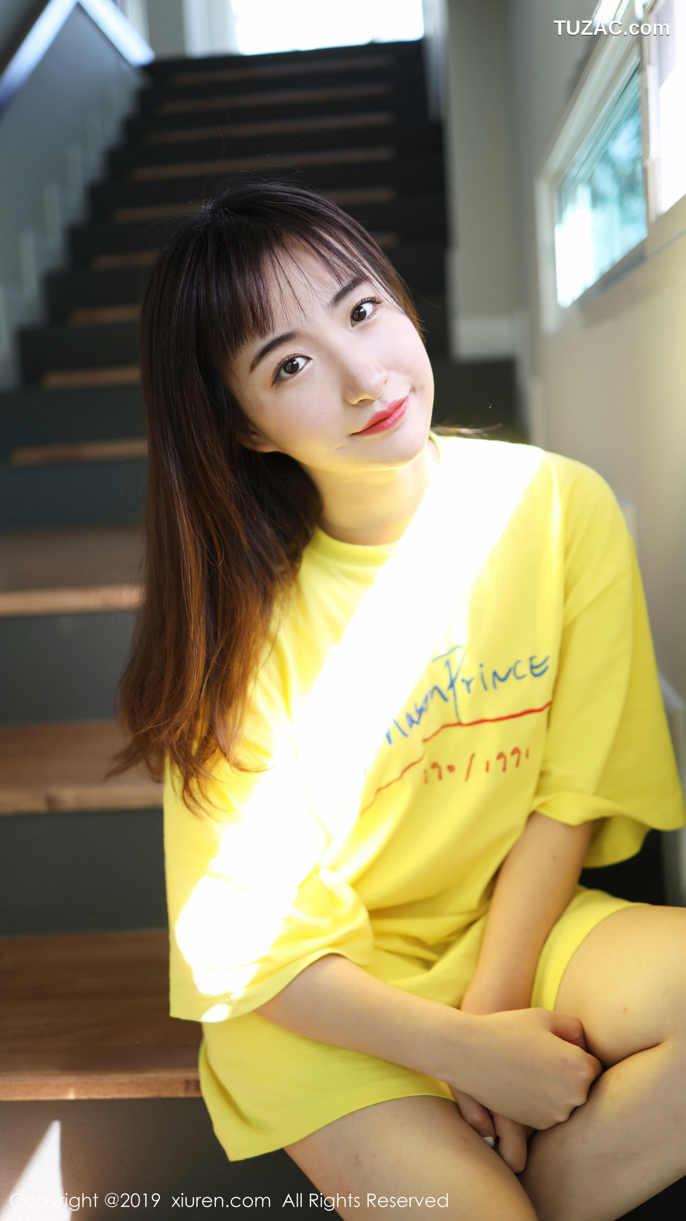 XiuRen秀人网-1892-艺儿拿铁-《室外小清新主题系列》-2019.12.30