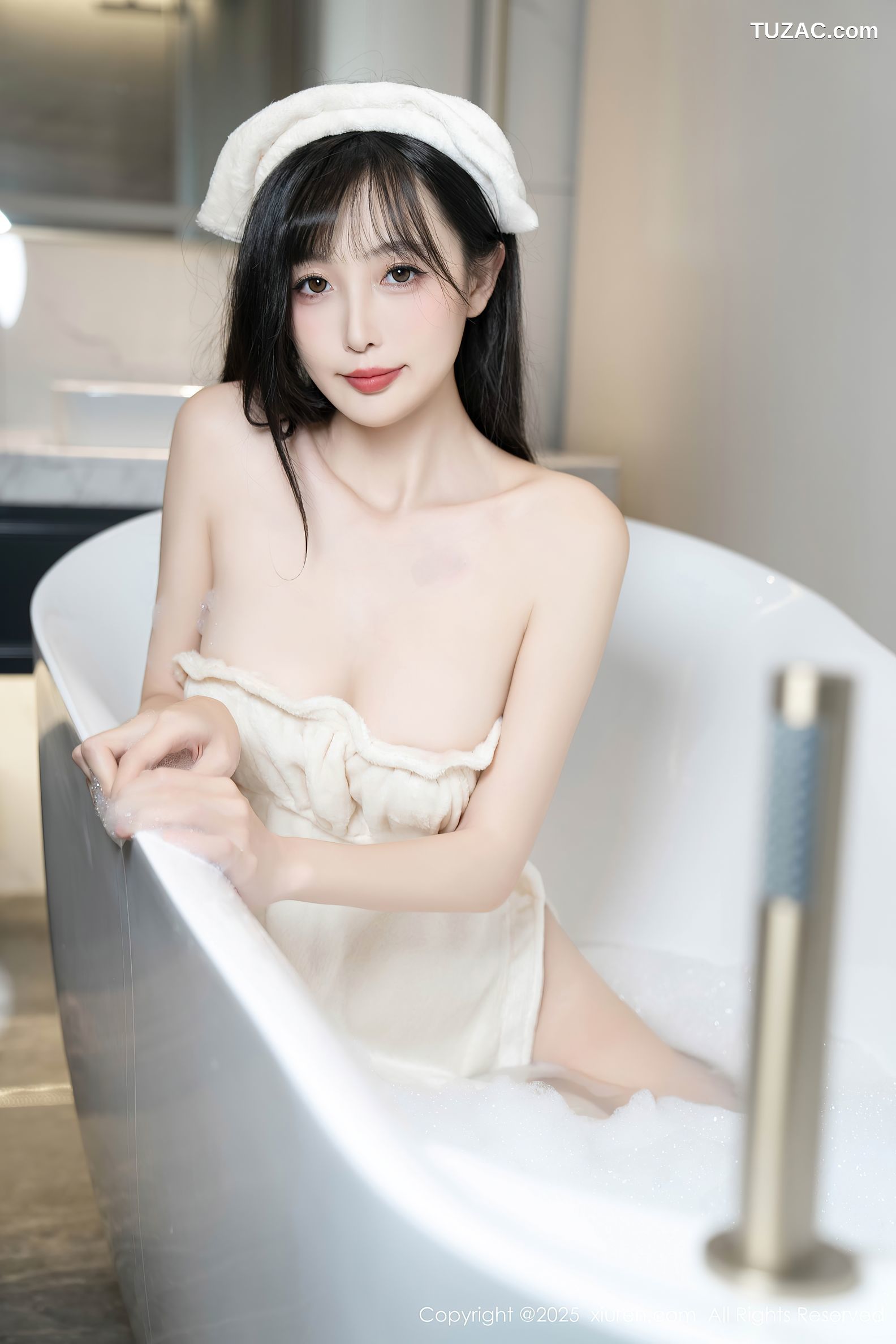 XiuRen秀人网-10005-樱桃小阑子-白浴衣浴缸湿身爆乳-2025.03.12