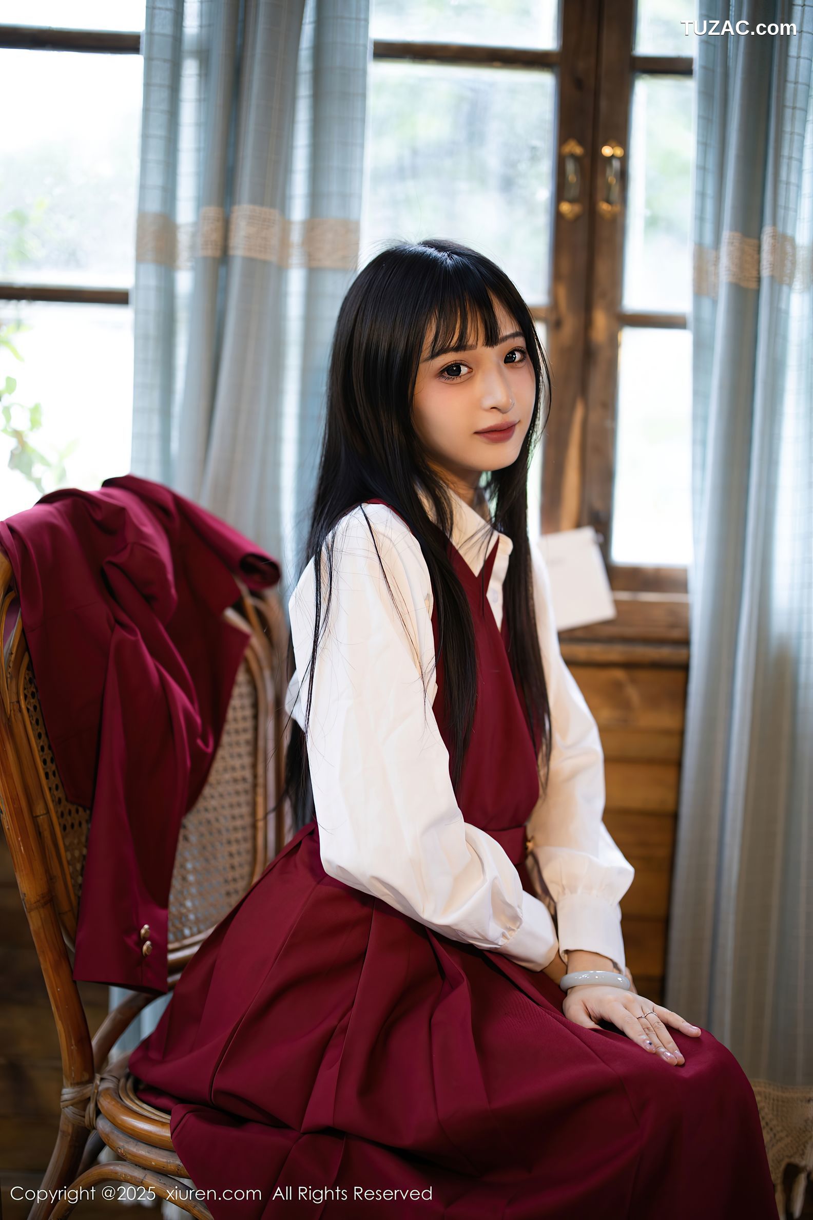 XiuRen秀人网-10215-茂木希子-新人红色长裙白色内衣肉丝-2025.04.29