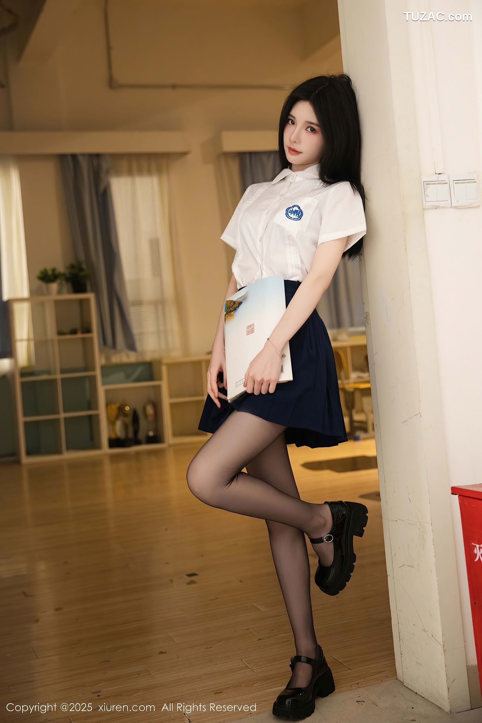 XiuRen秀人网-10287-布丁wow-JK制服深蓝百褶短裙魅惑黑丝-2025.05.16