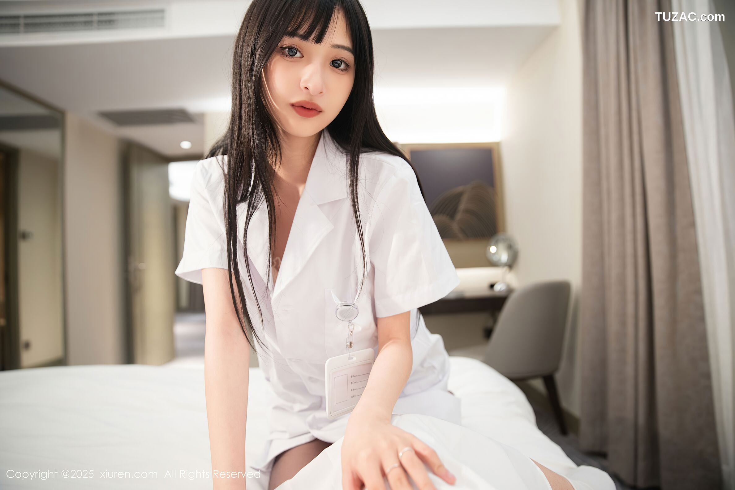 XiuRen秀人网-10373-茂木希子-白色护士服爆乳黑丝-2025.06.06