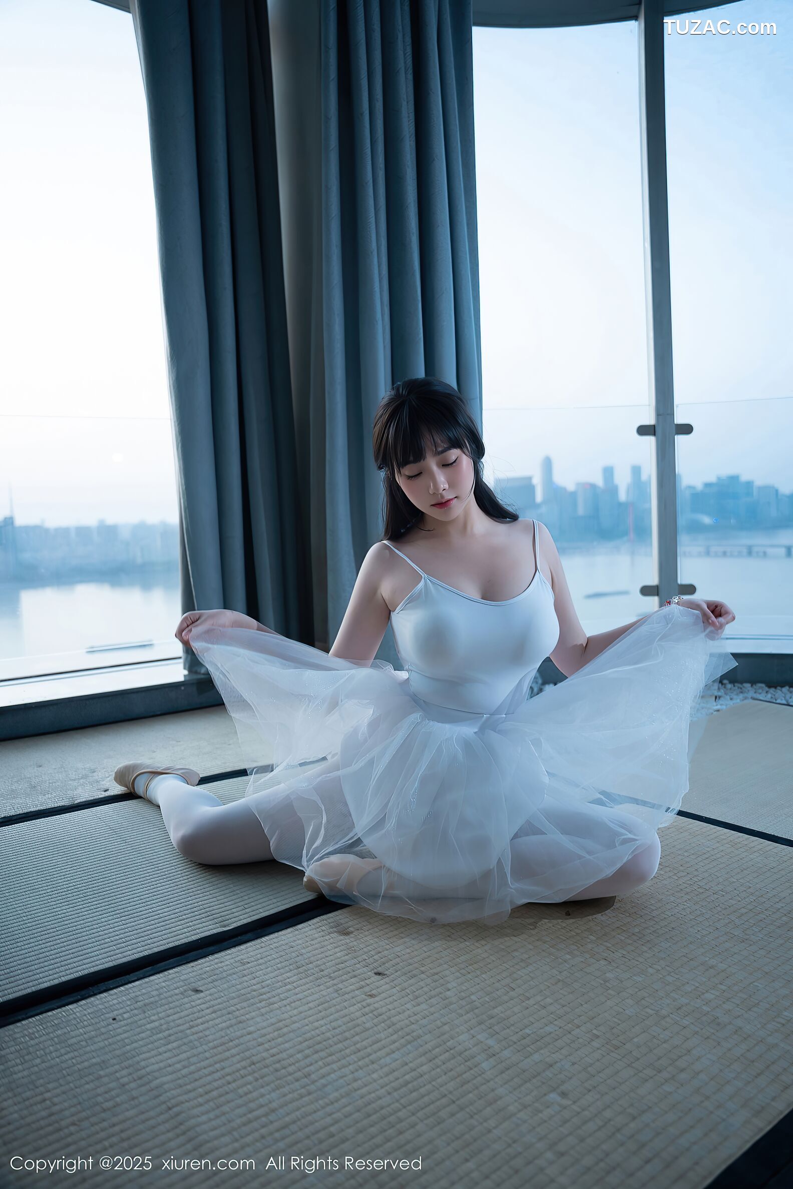 XiuRen秀人网-10575-软情-白色芭蕾服爆乳白丝-2025.07.23