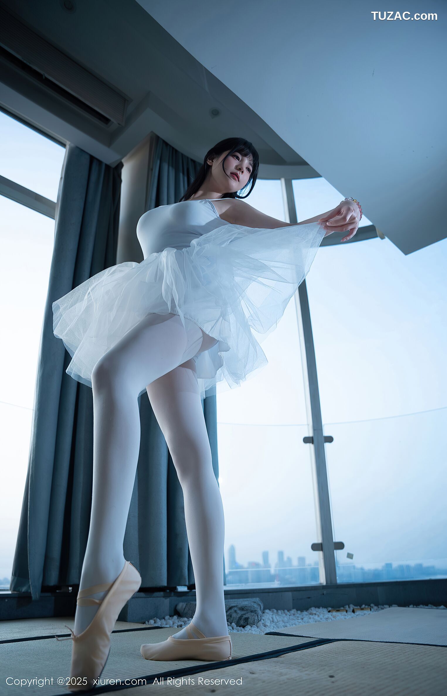 XiuRen秀人网-10575-软情-白色芭蕾服爆乳白丝-2025.07.23